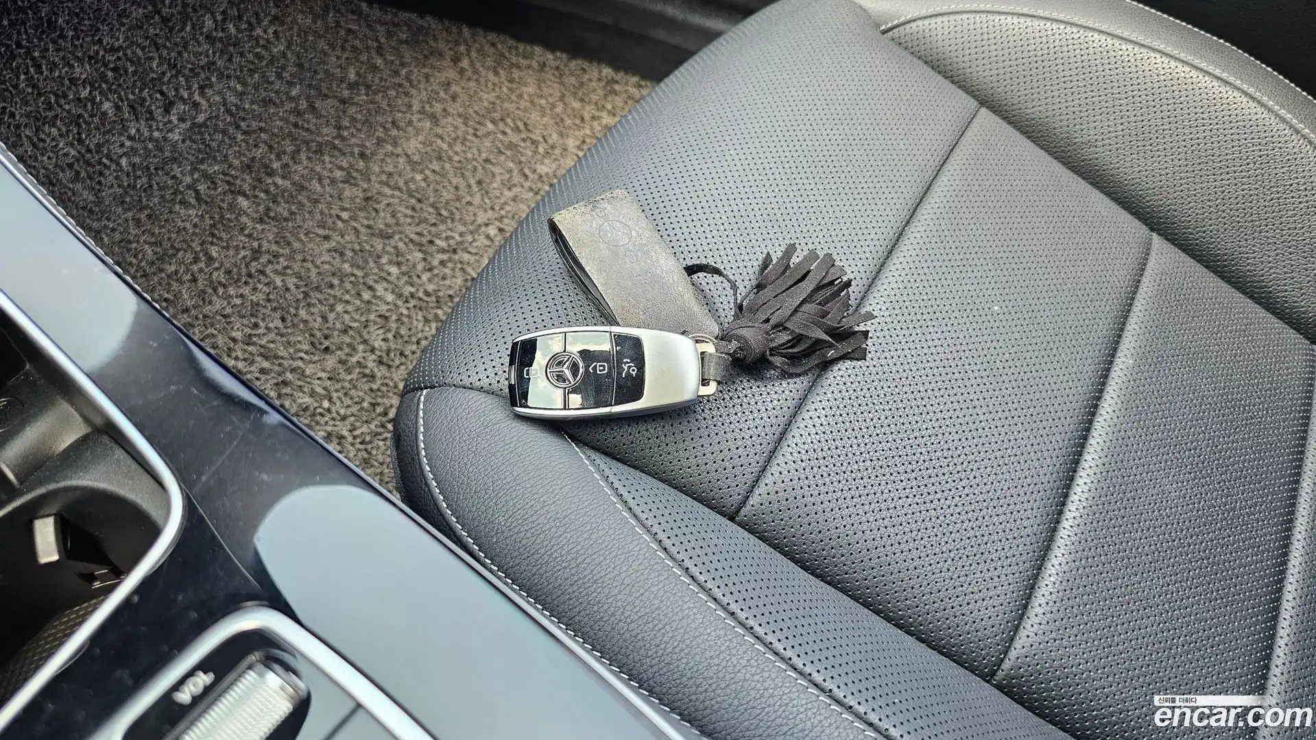 E-Class Mercedes-Benz 2017.2-OPTION-019