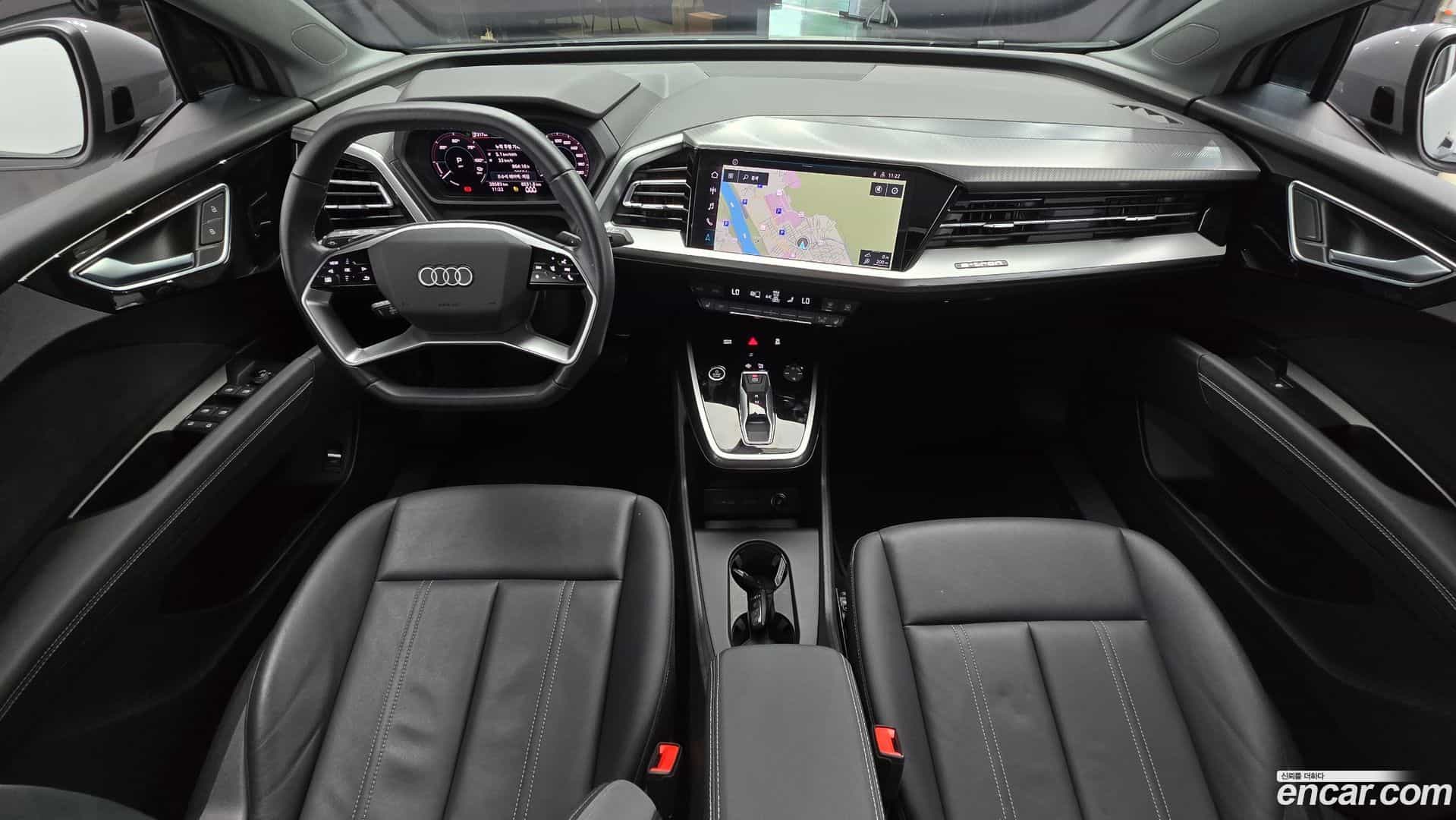 Q4 e-tron Audi 2023.9-INNER-007