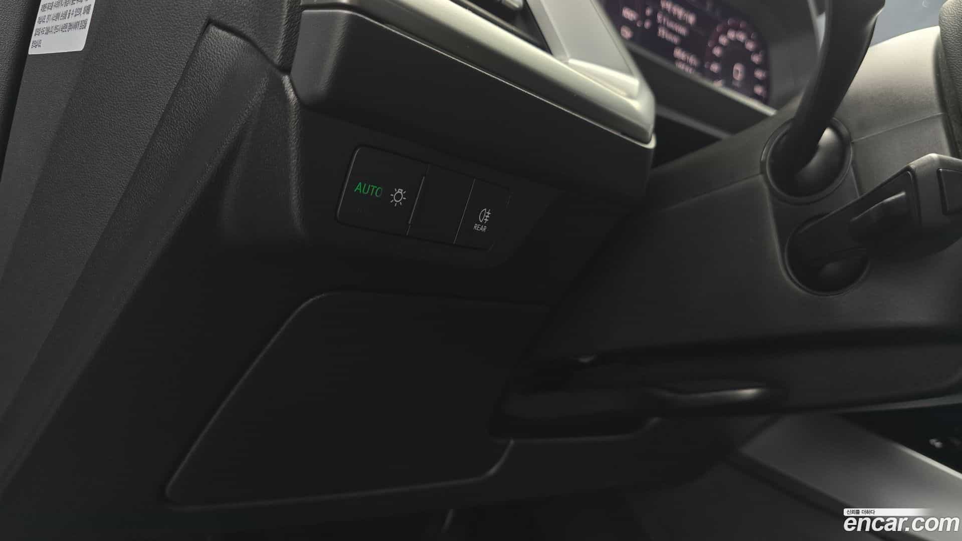 Q4 e-tron Audi 2023.9-OPTION-041