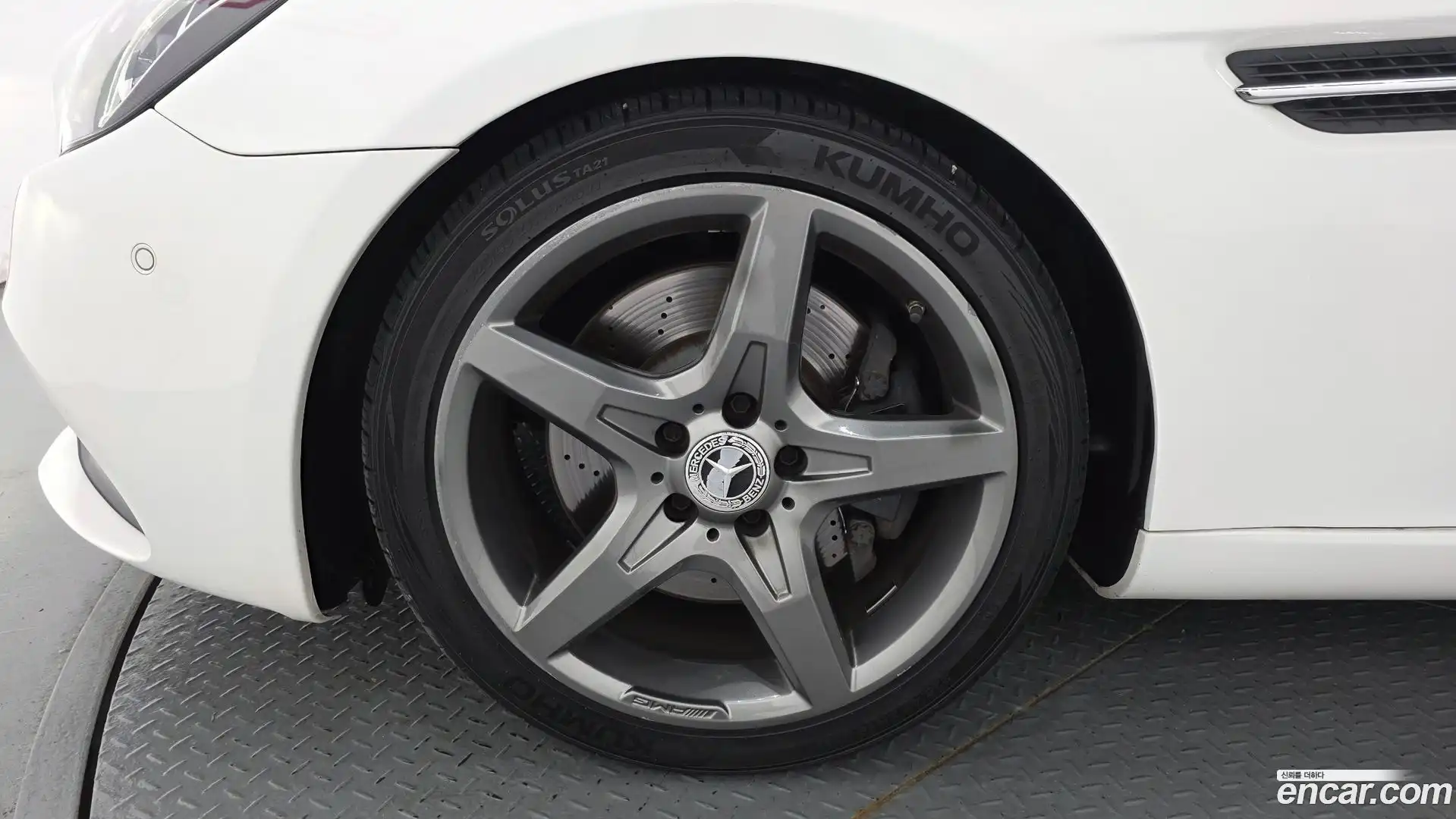 SLC-Class Mercedes-Benz 2017.5-OUTER-005