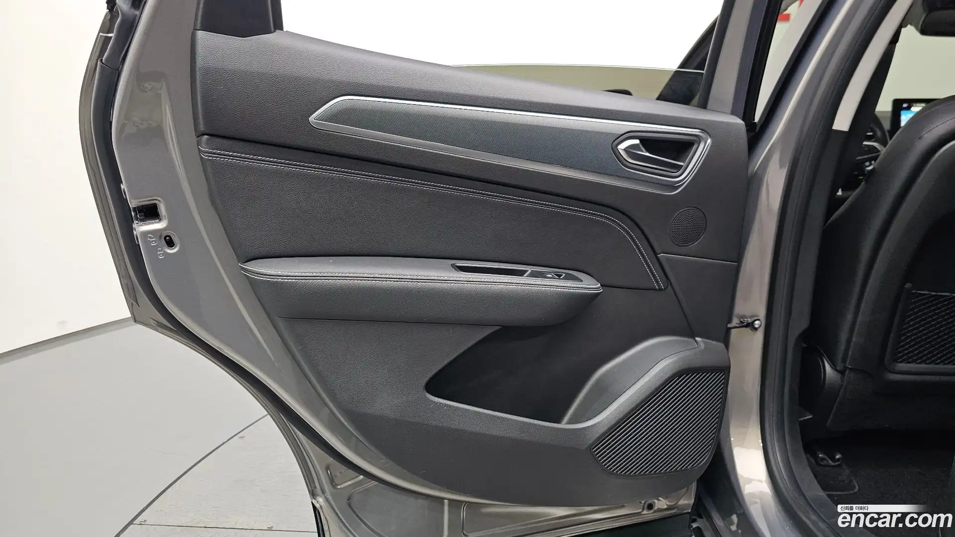 XM3 Renault Korea 2020.7-INNER-035