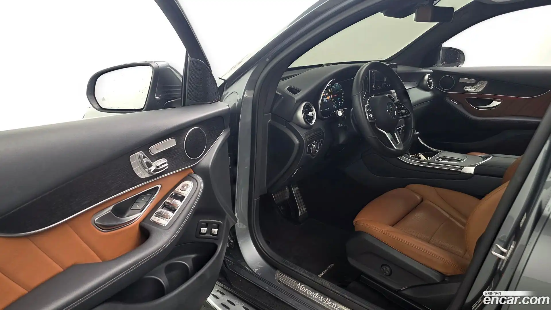 GLC-Class Mercedes-Benz 2021.11-OPTION-015