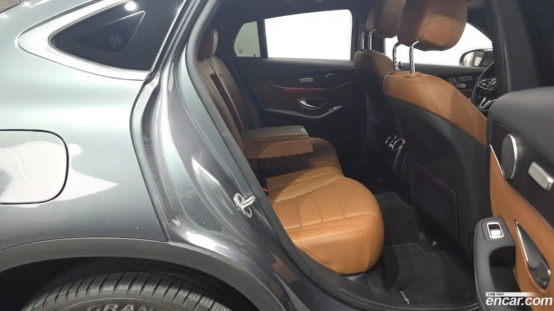 GLC-Class Mercedes-Benz 2021.11-OPTION-016
