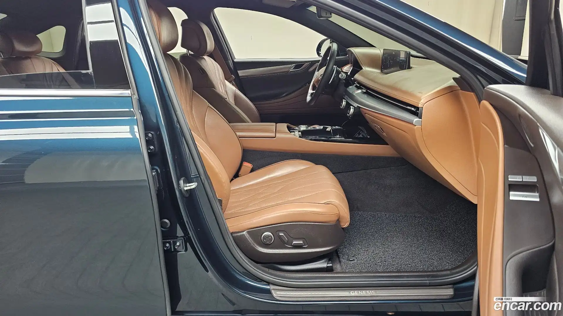 G80 Genesis 2021.3-INNER-036