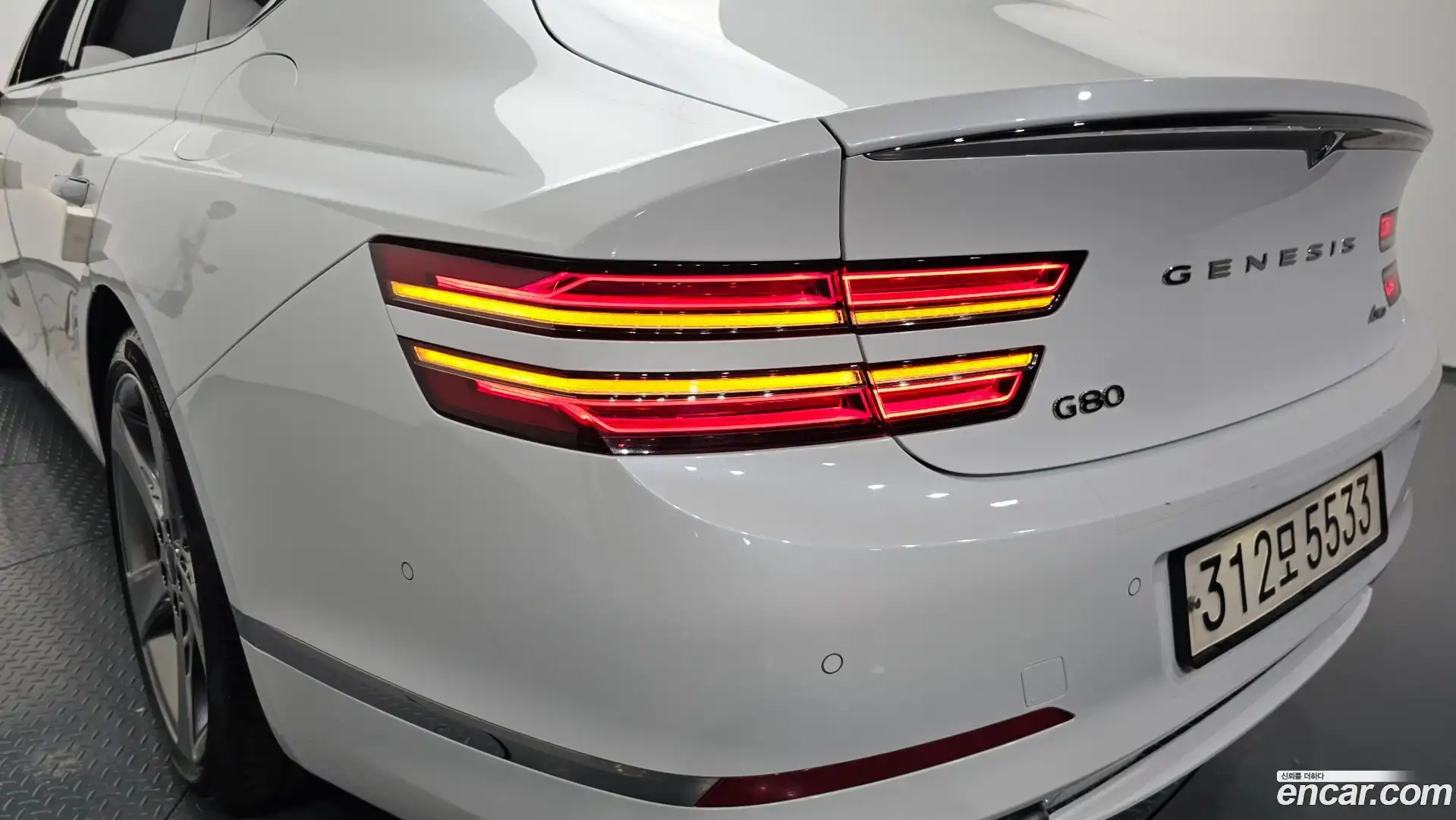 G80 Genesis 2022.3-OUTER-033