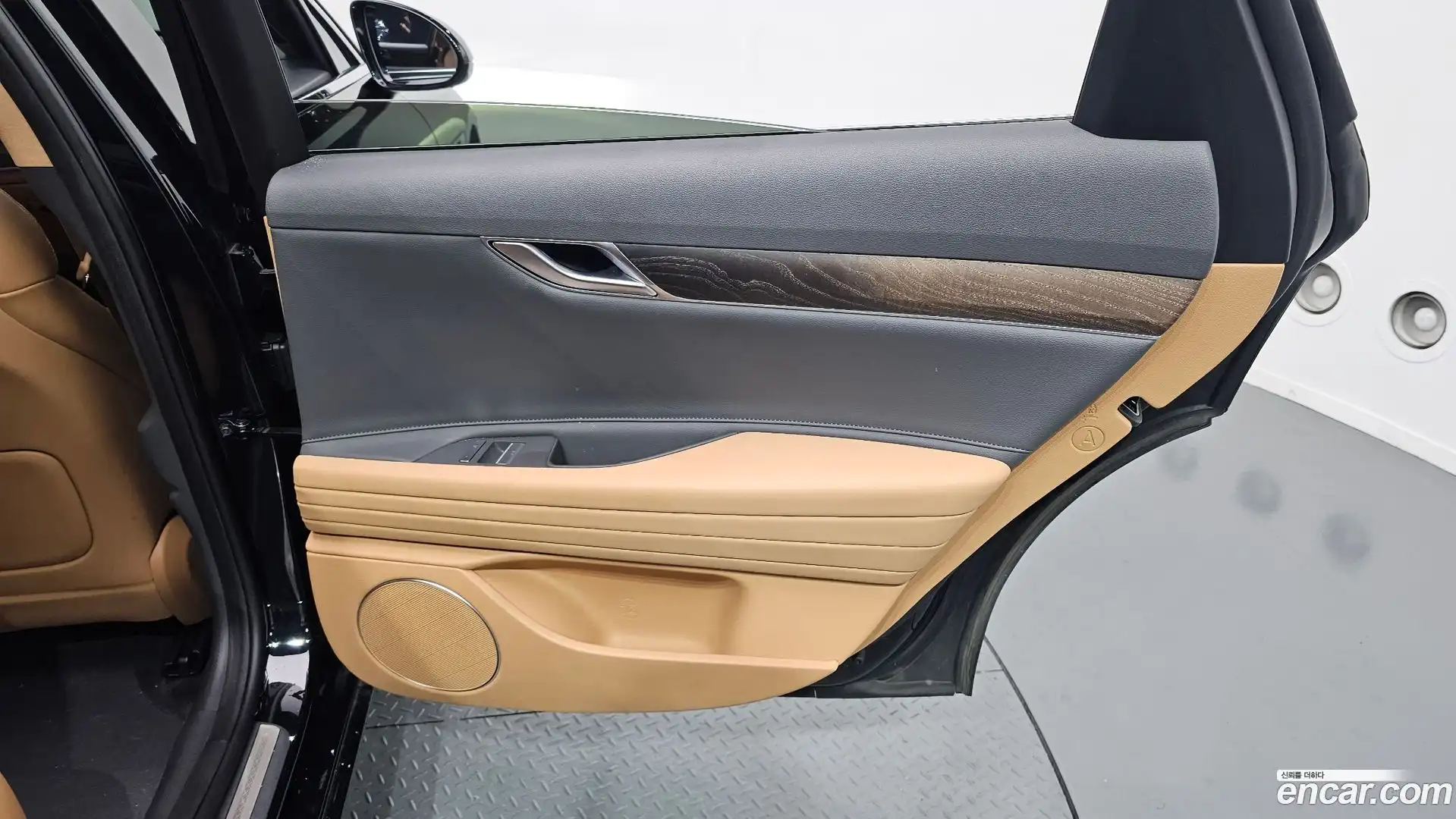 G80 Genesis 2020.5-INNER-035