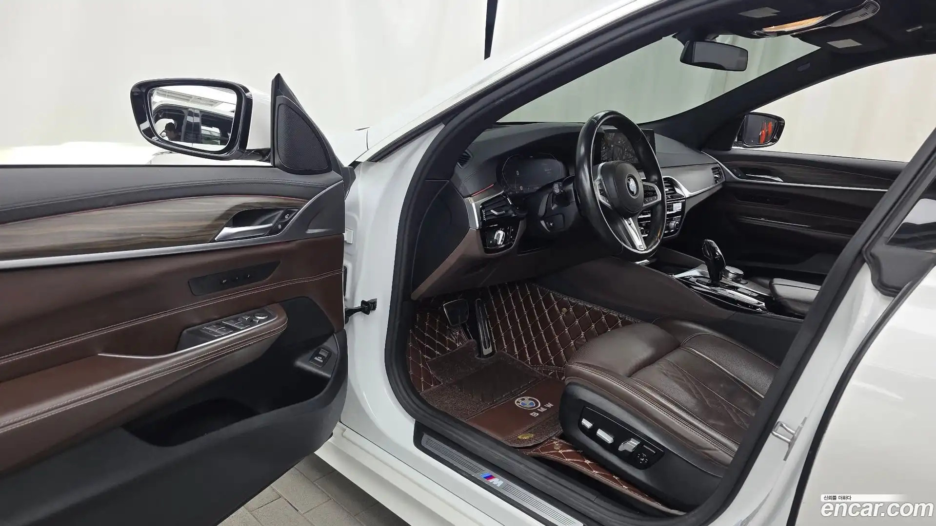 Gran Turismo BMW 2020.5-INNER-010