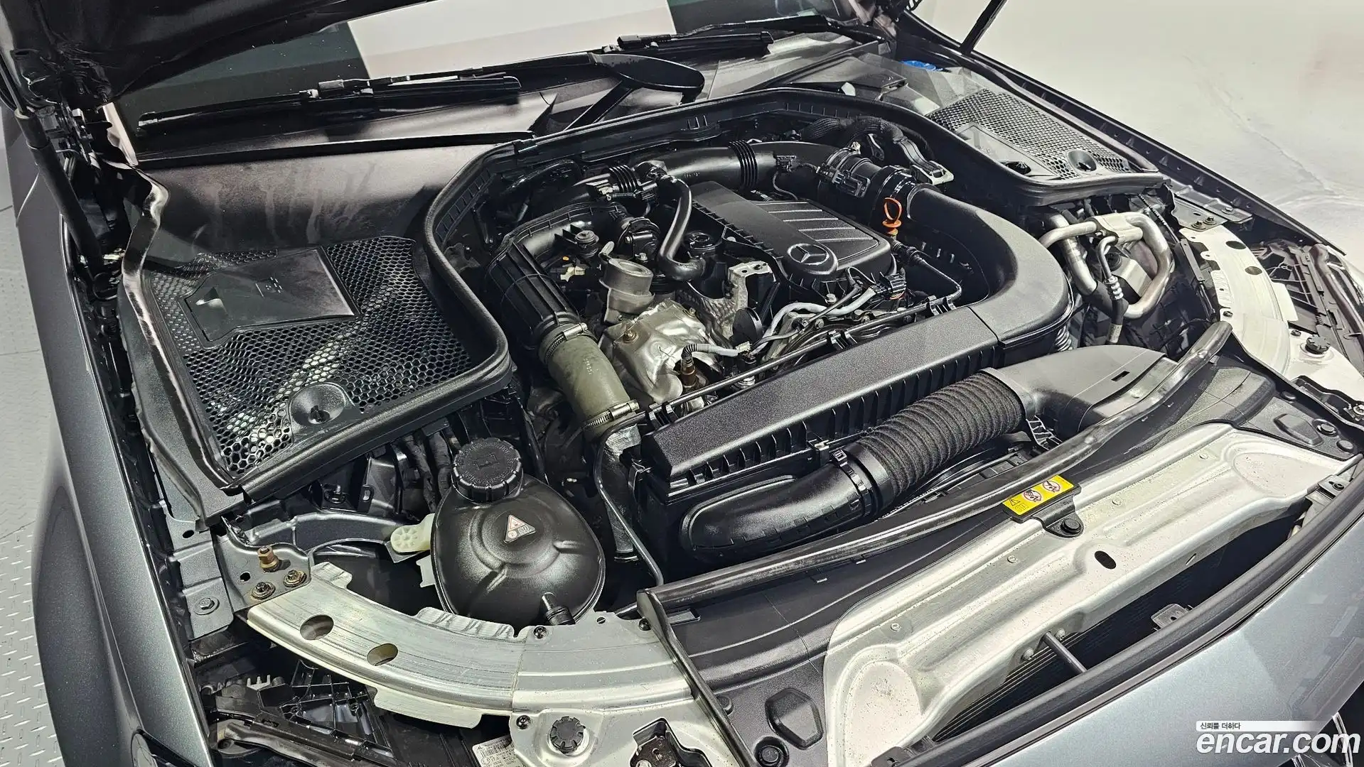 C-Class Mercedes-Benz 2018.3-OUTER-006