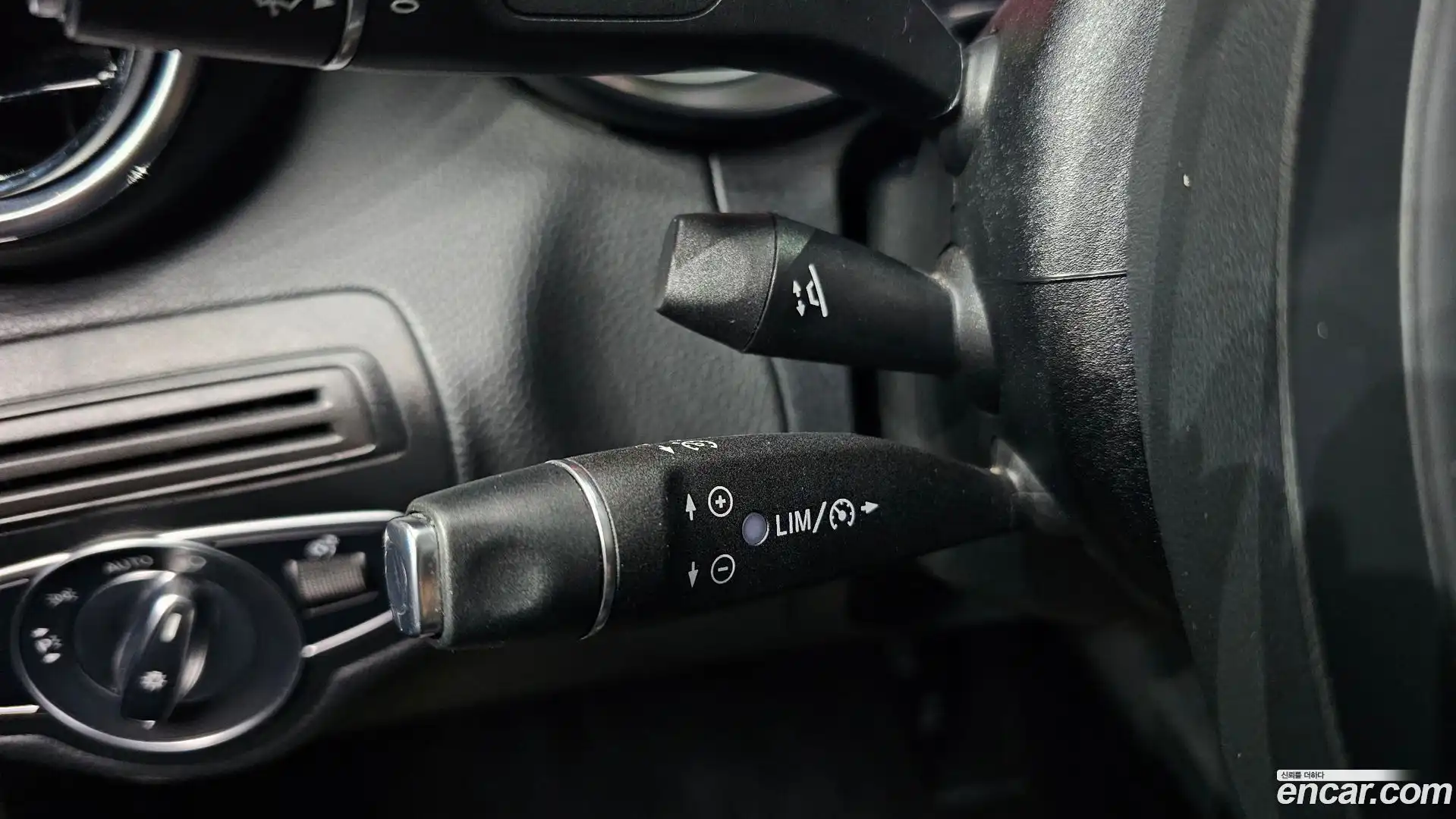 C-Class Mercedes-Benz 2018.3-OPTION-018