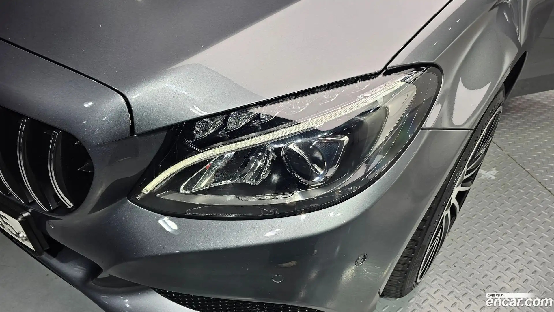 C-Class Mercedes-Benz 2018.3-OUTER-032