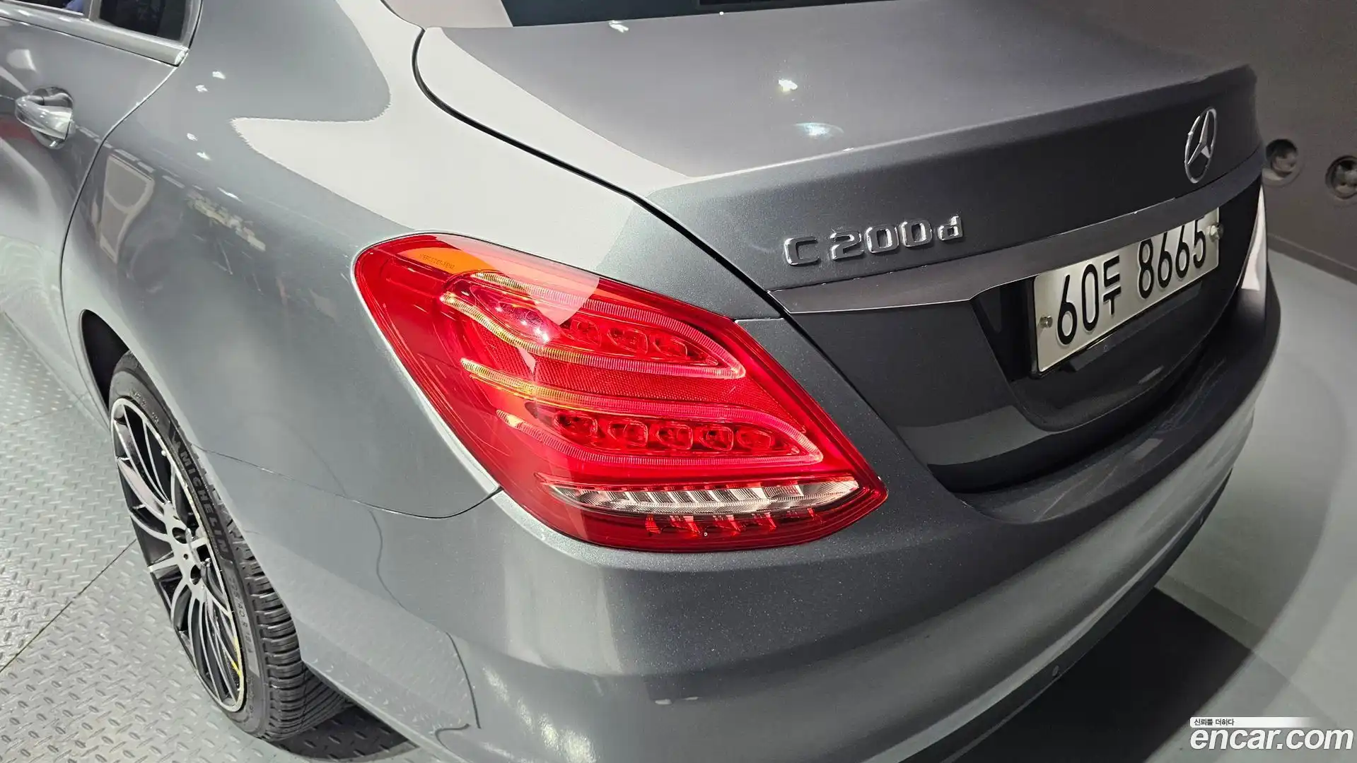 C-Class Mercedes-Benz 2018.3-OUTER-033