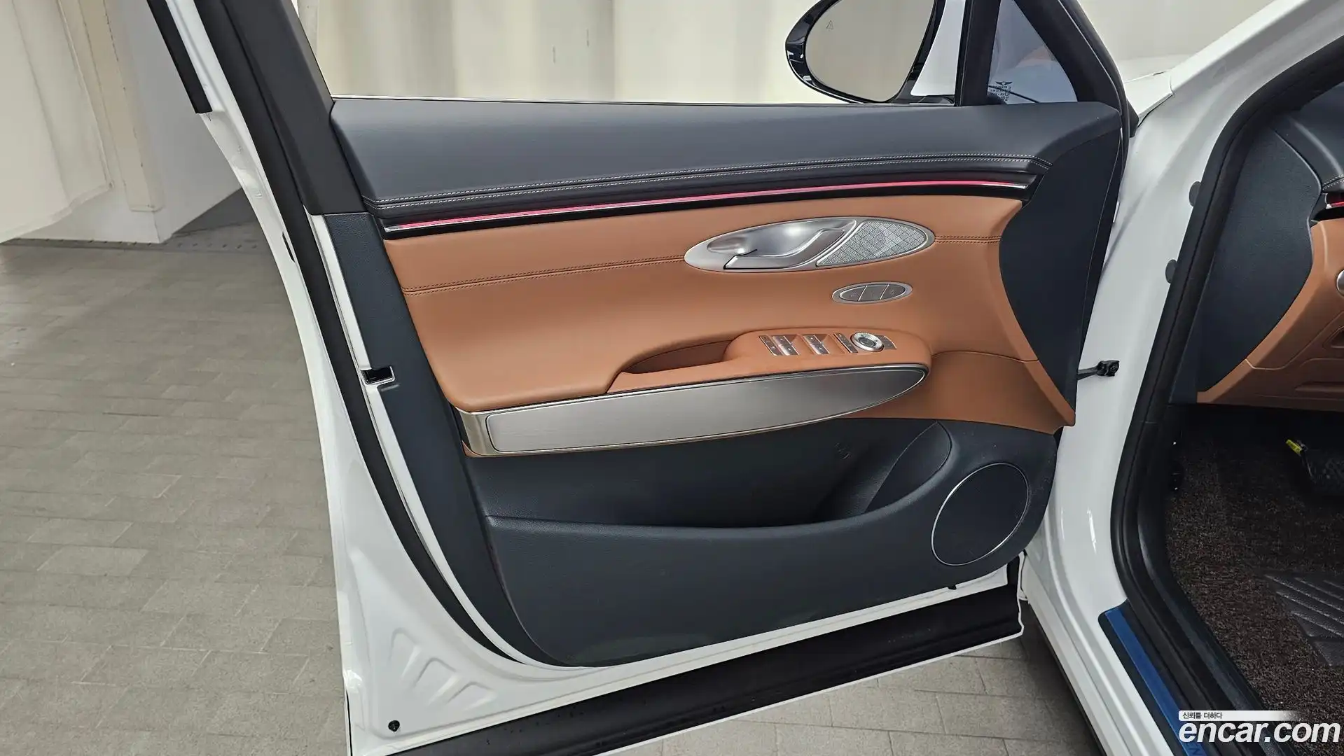 GV70 Genesis 2026.2-INNER-034