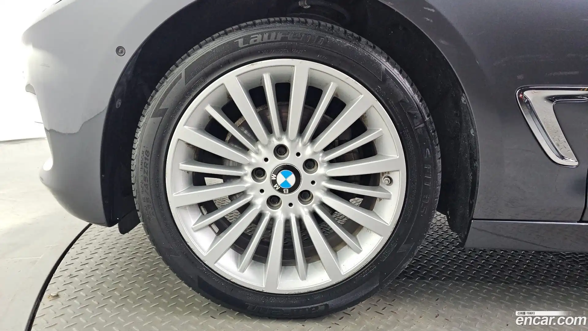 Gran Turismo BMW 2020.0-OUTER-005