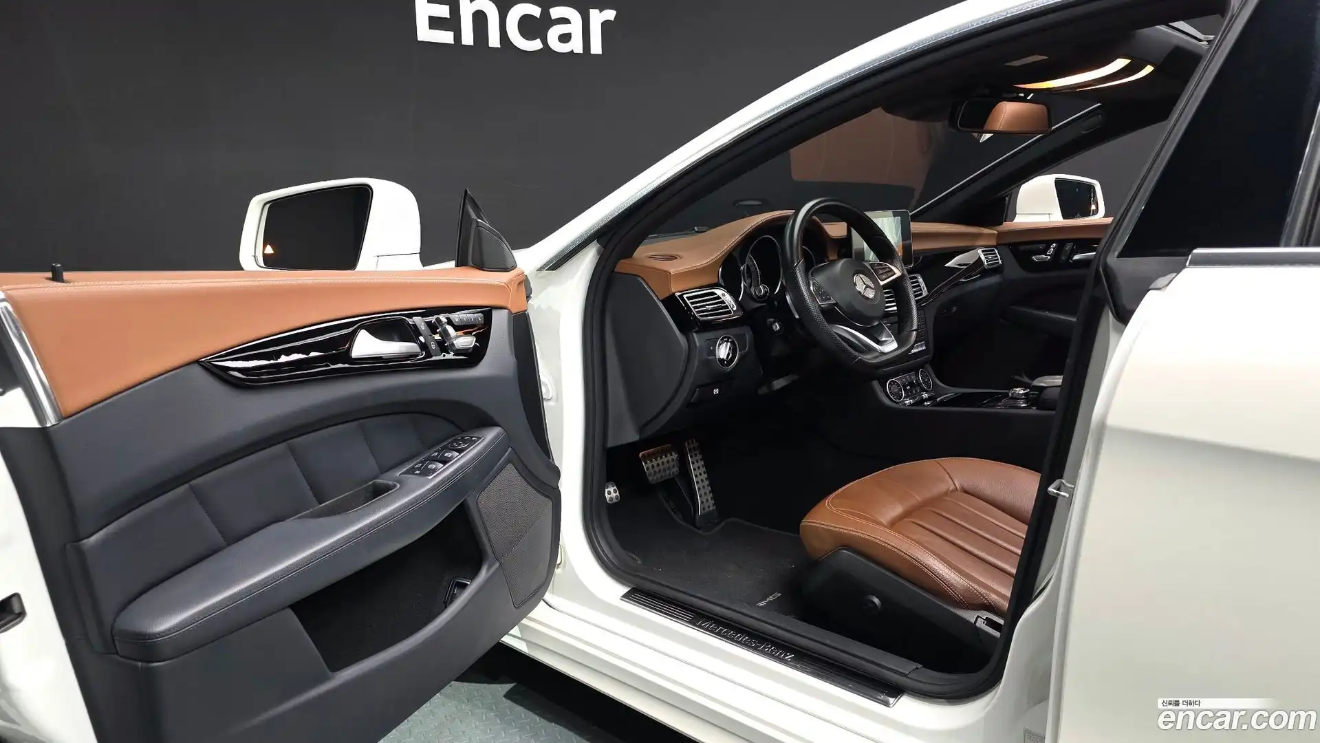 CLS-Class Mercedes-Benz 2017.5-INNER-010