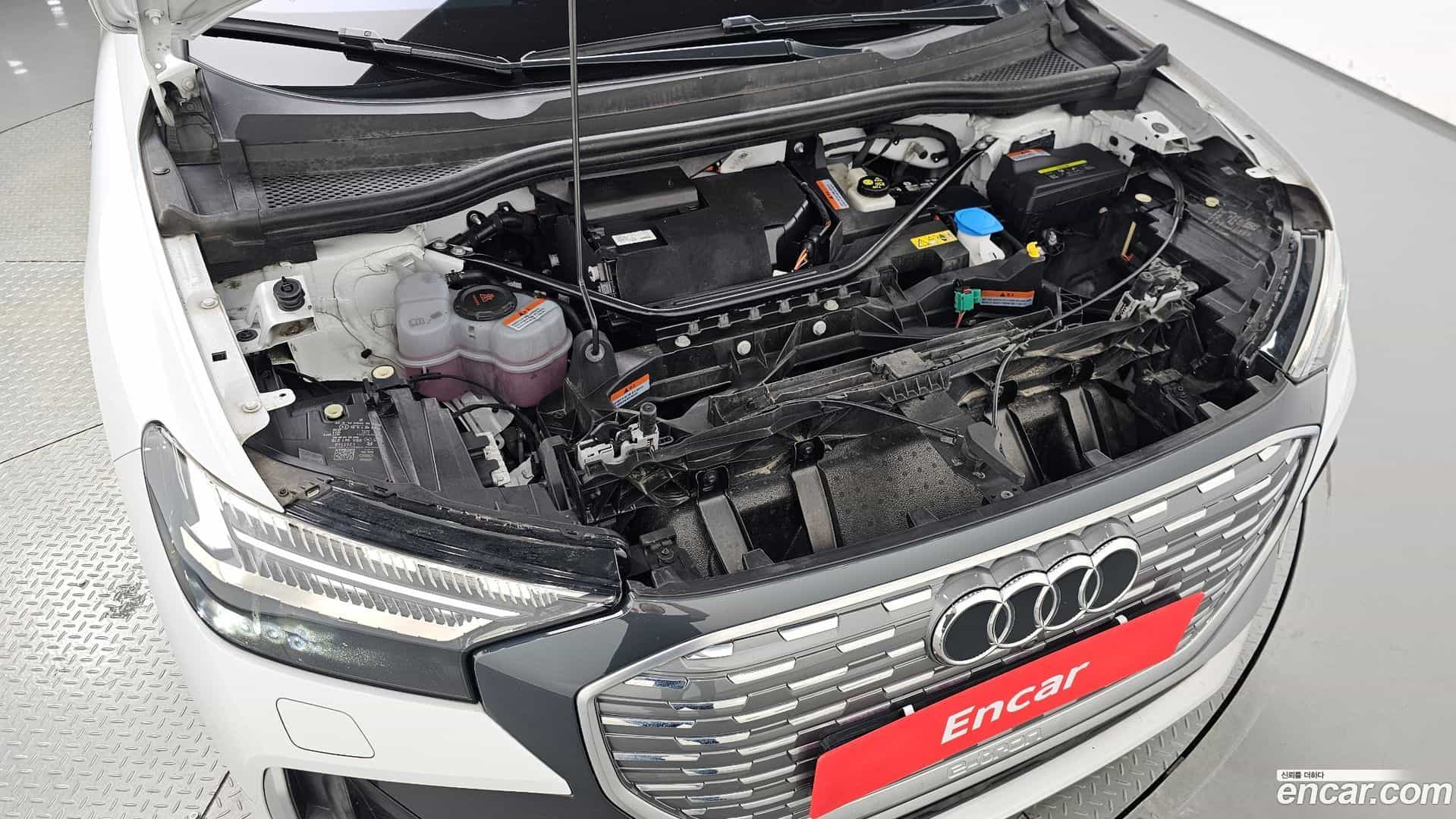 Q4 e-tron Audi 2023.11-OUTER-006