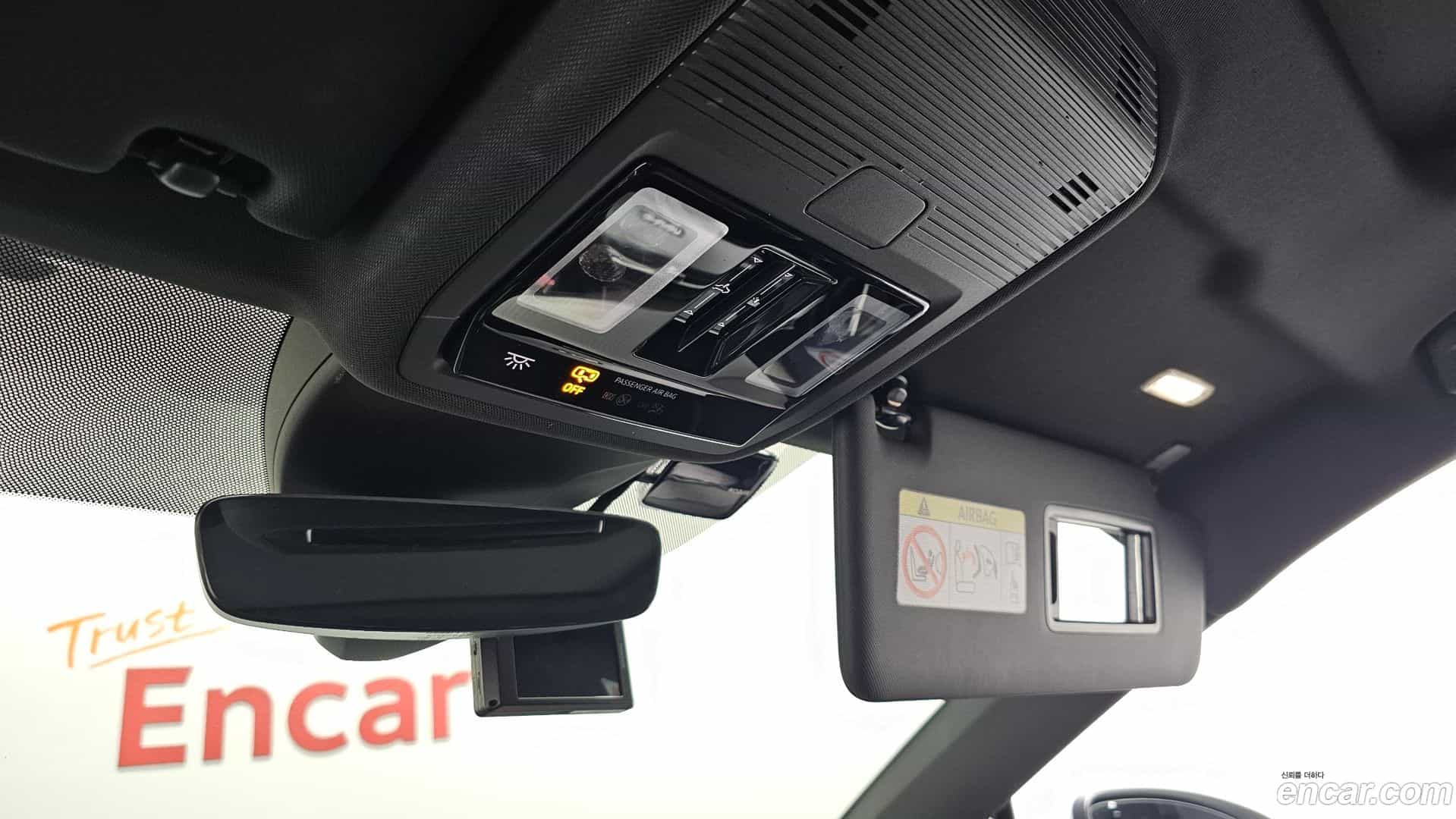 Q4 e-tron Audi 2023.11-OPTION-041