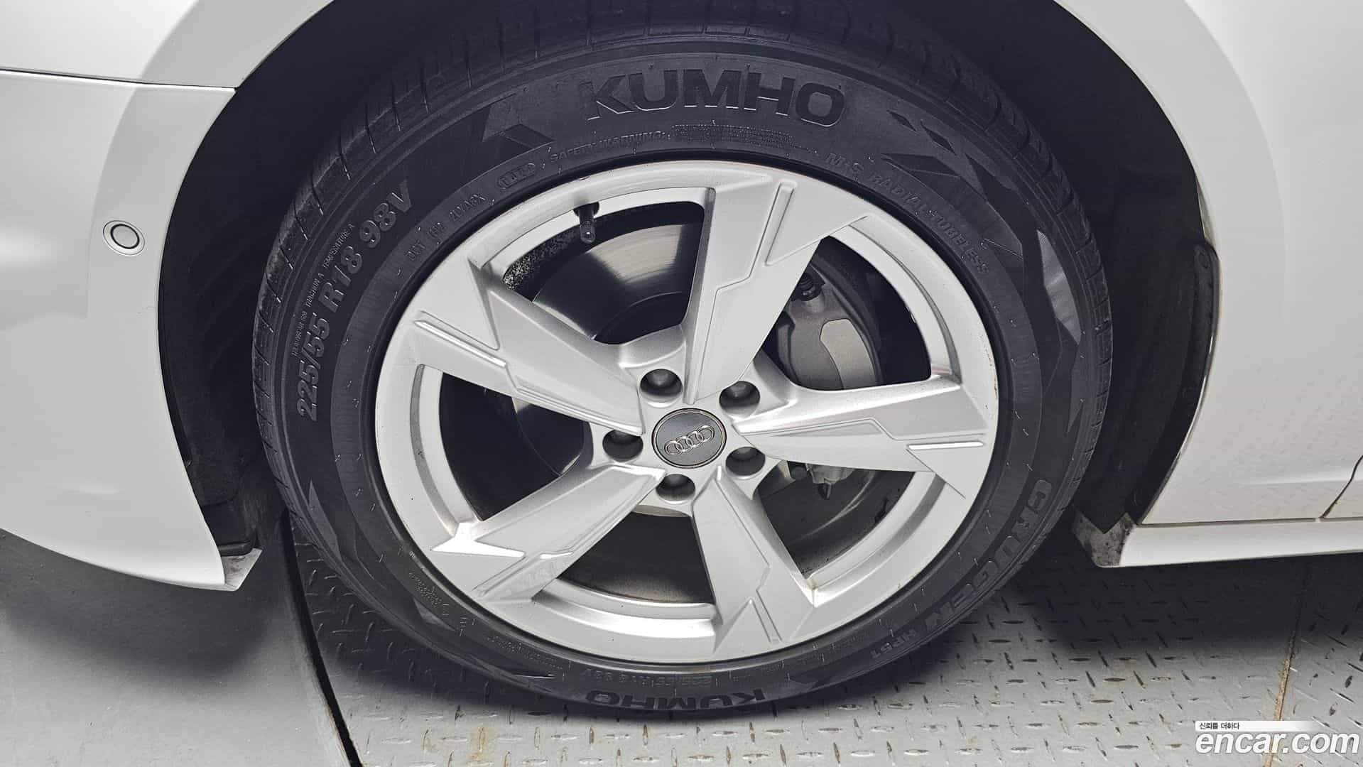 A6 Audi 2019.11-OUTER-005