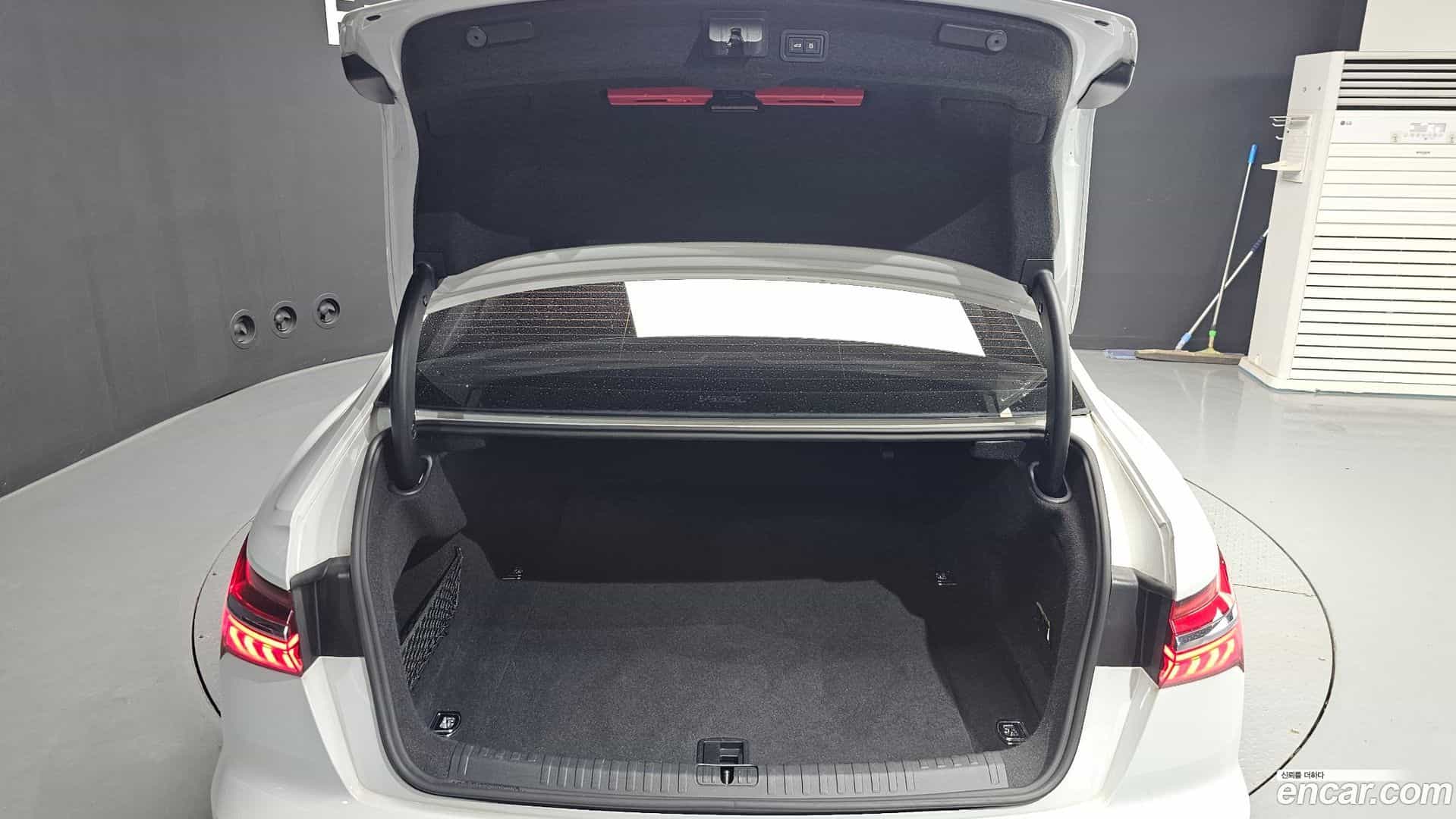 A6 Audi 2019.11-OPTION-024