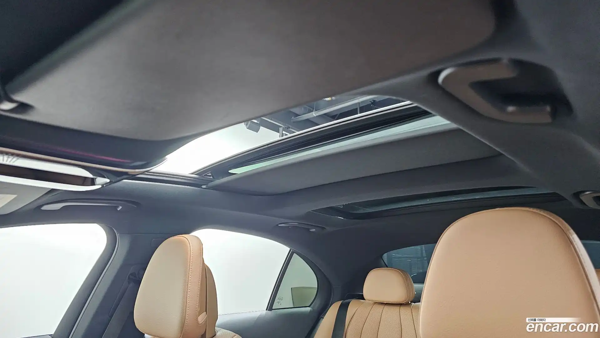 E-Class Mercedes-Benz 2025.0-OPTION-017