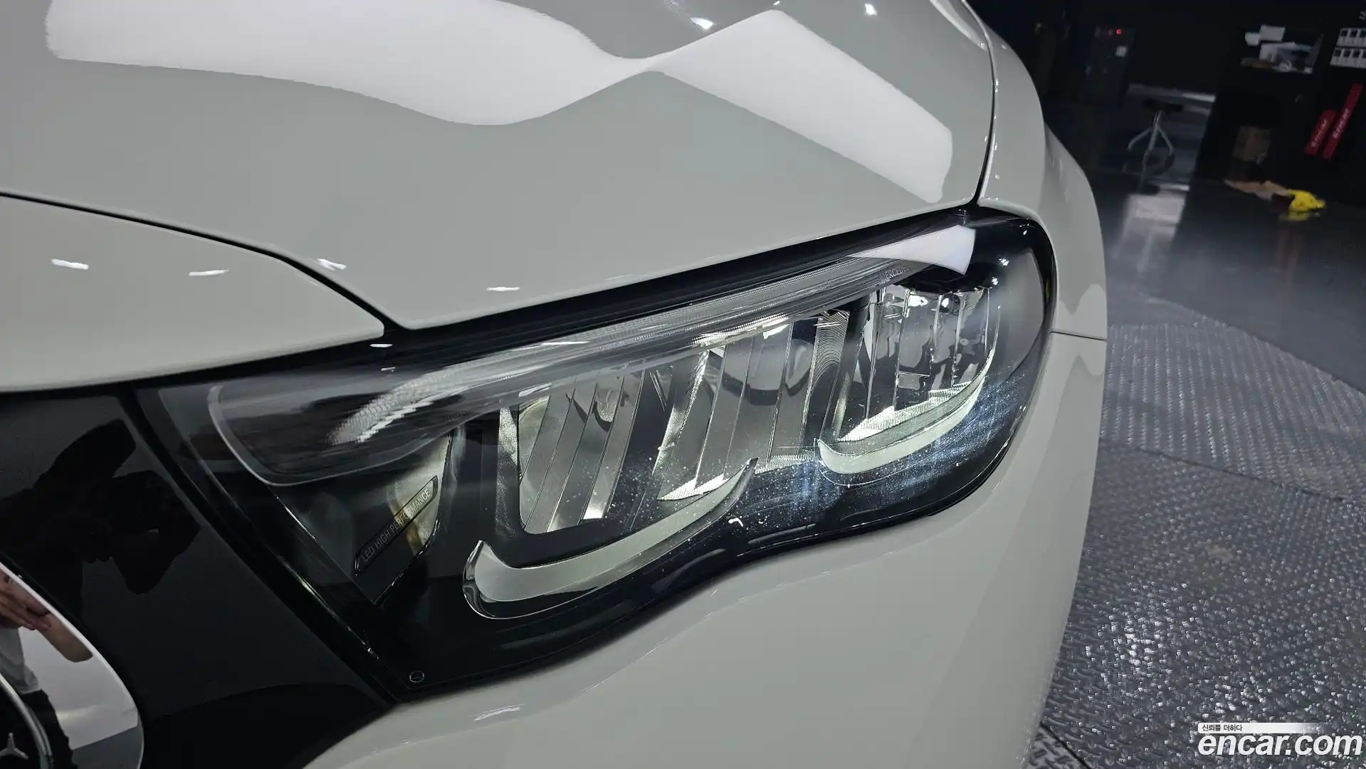 E-Class Mercedes-Benz 2025.0-OUTER-032