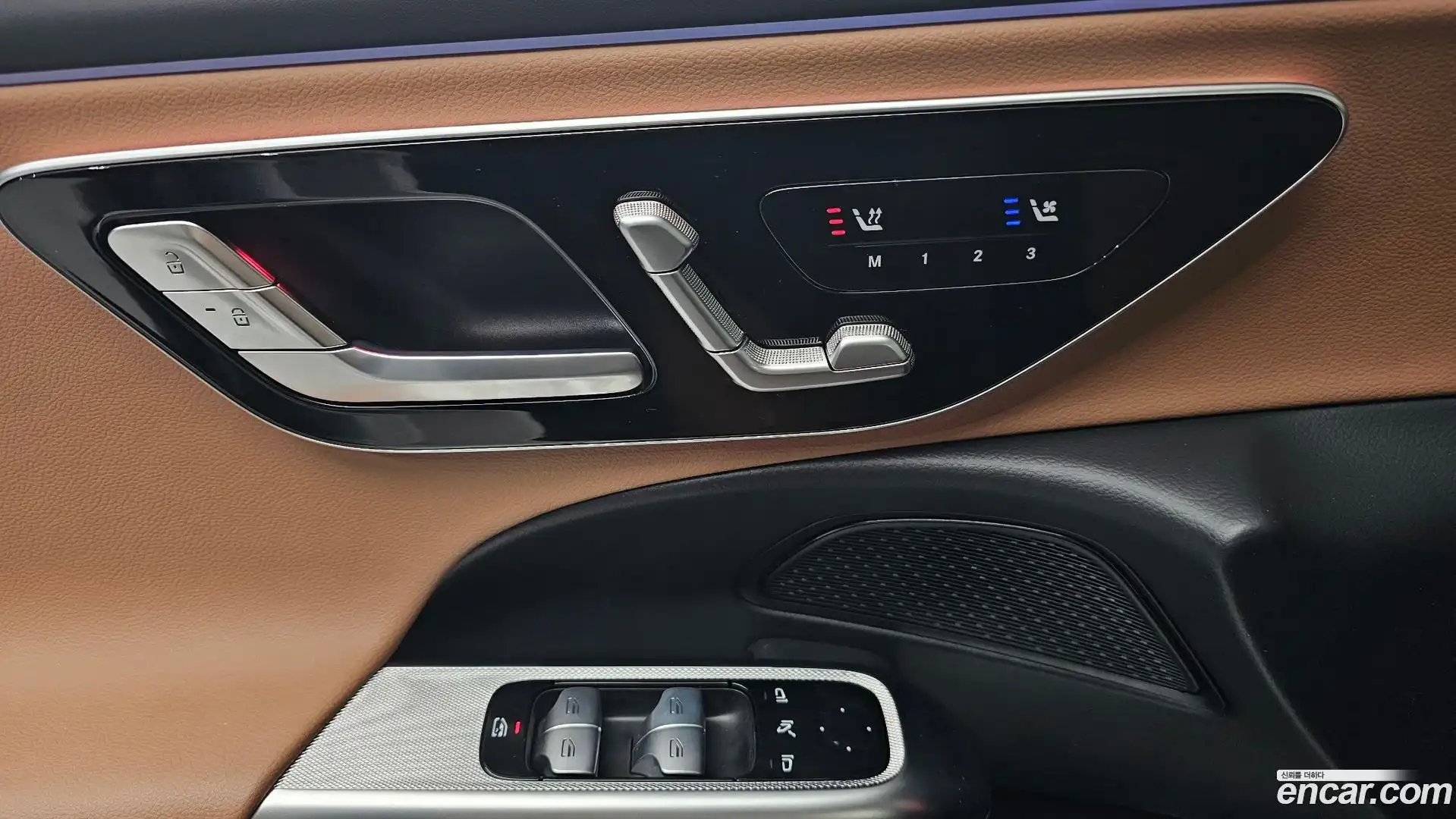 E-Class Mercedes-Benz 2025.0-OPTION-042