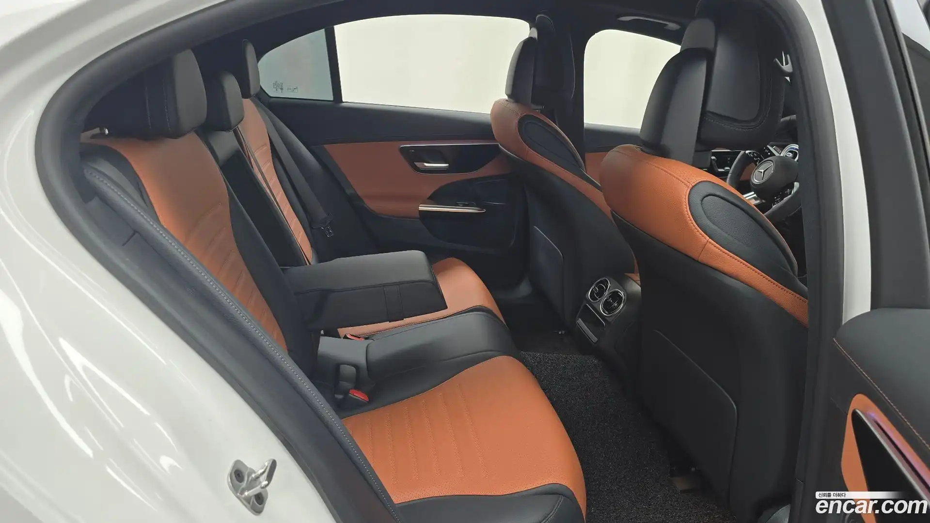 C-Class Mercedes-Benz 2026.2-OPTION-015