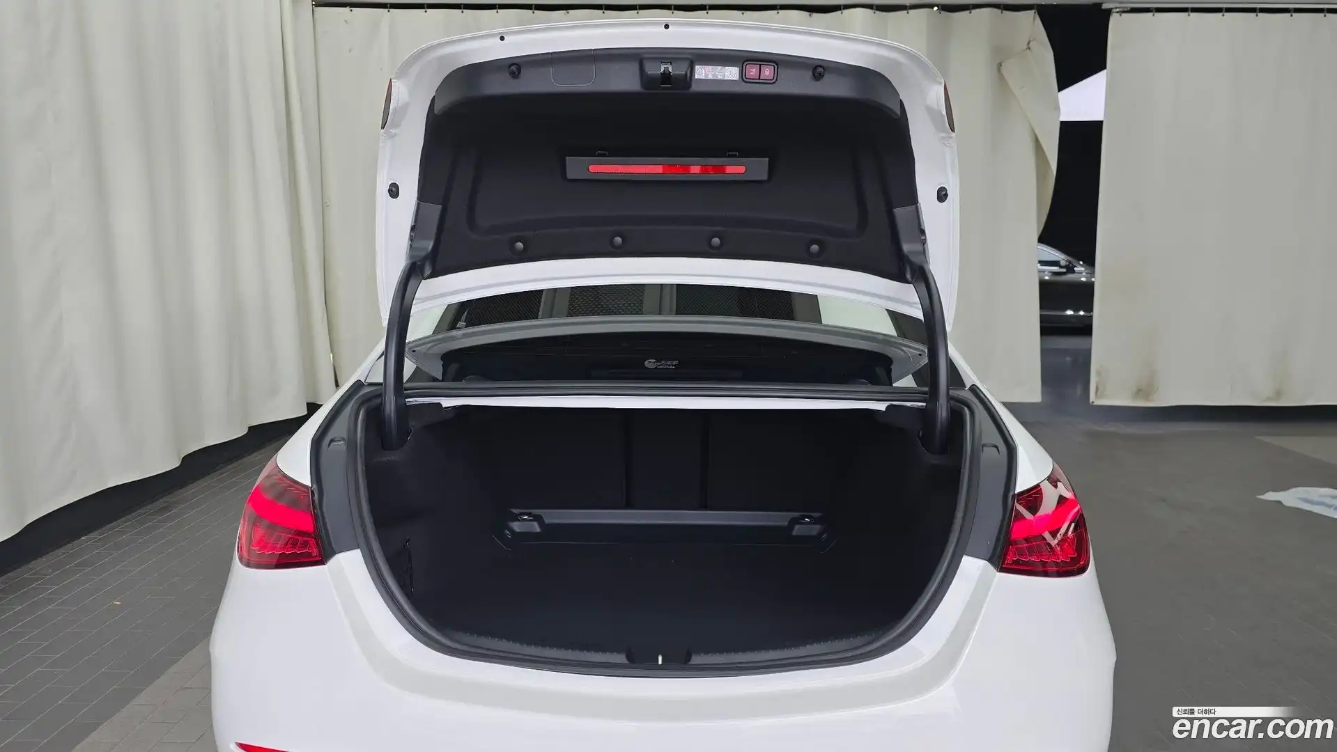C-Class Mercedes-Benz 2026.2-OPTION-022