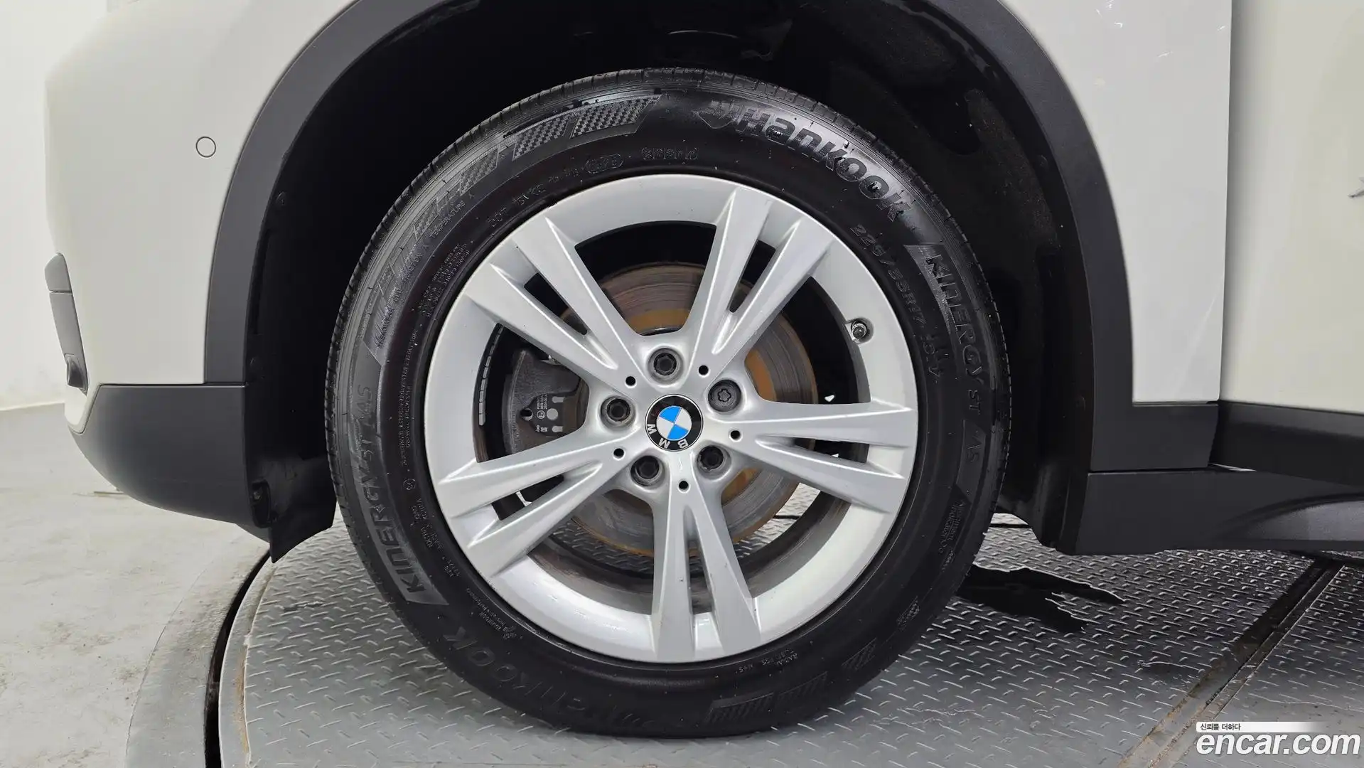 X1 BMW 2016.5-OUTER-005