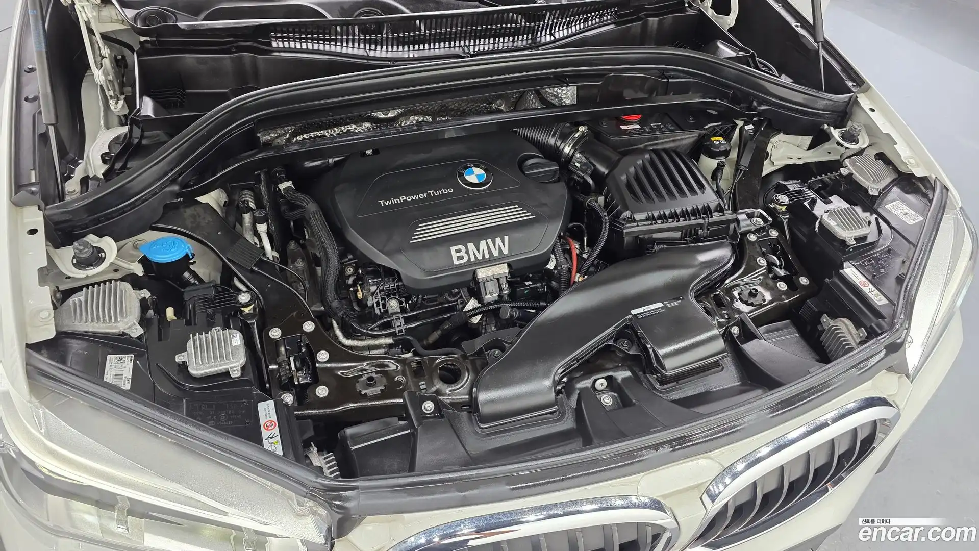 X1 BMW 2016.5-OUTER-006