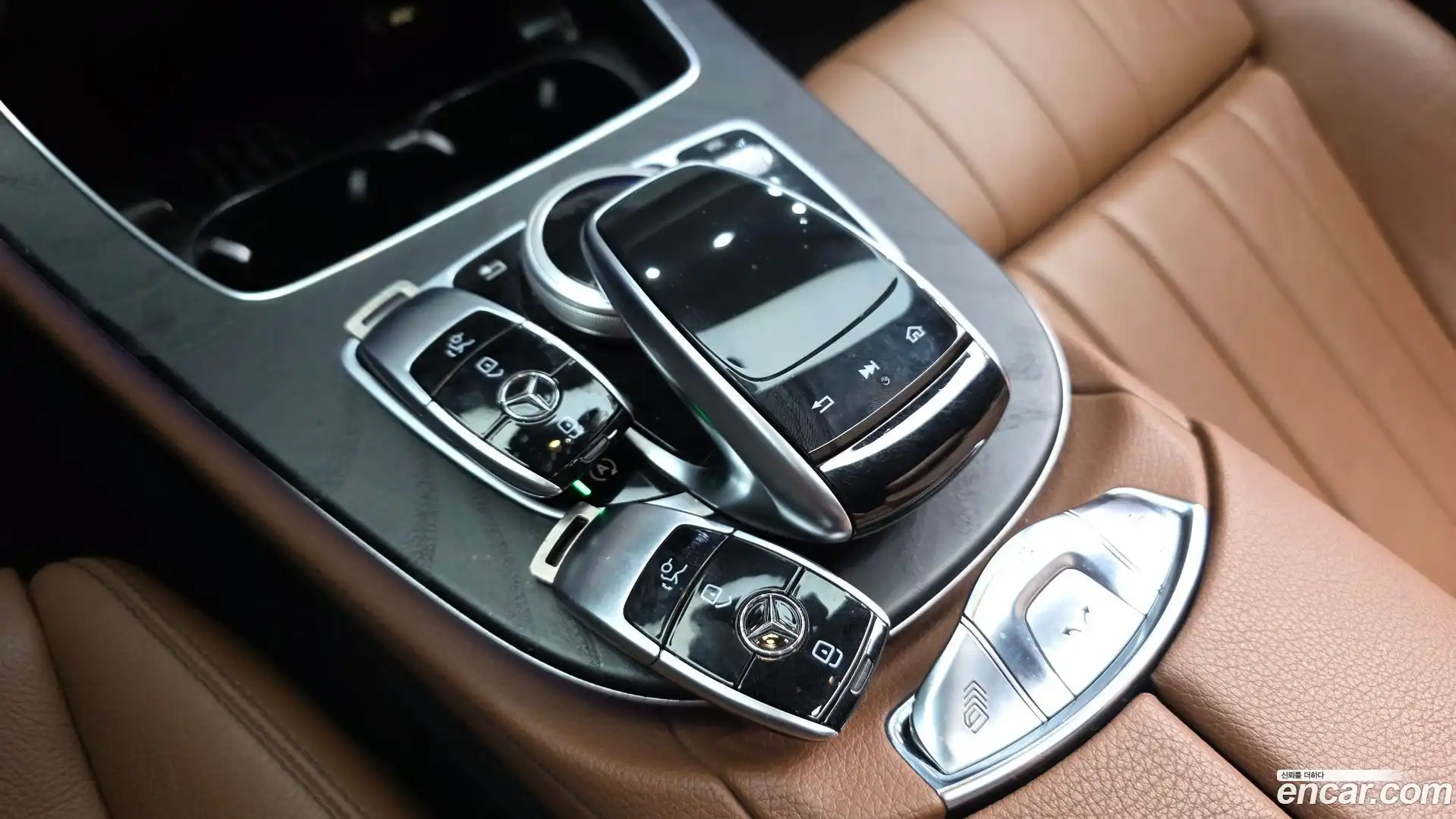 E-Class Mercedes-Benz 2020.7-OPTION-022