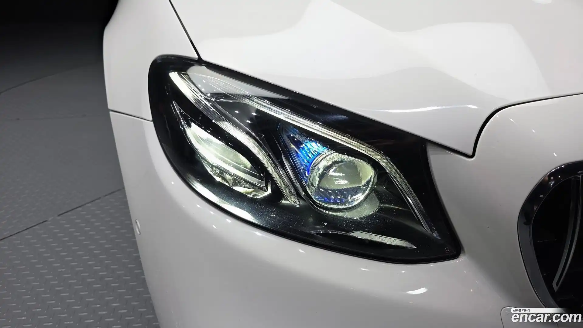 E-Class Mercedes-Benz 2020.7-OUTER-032