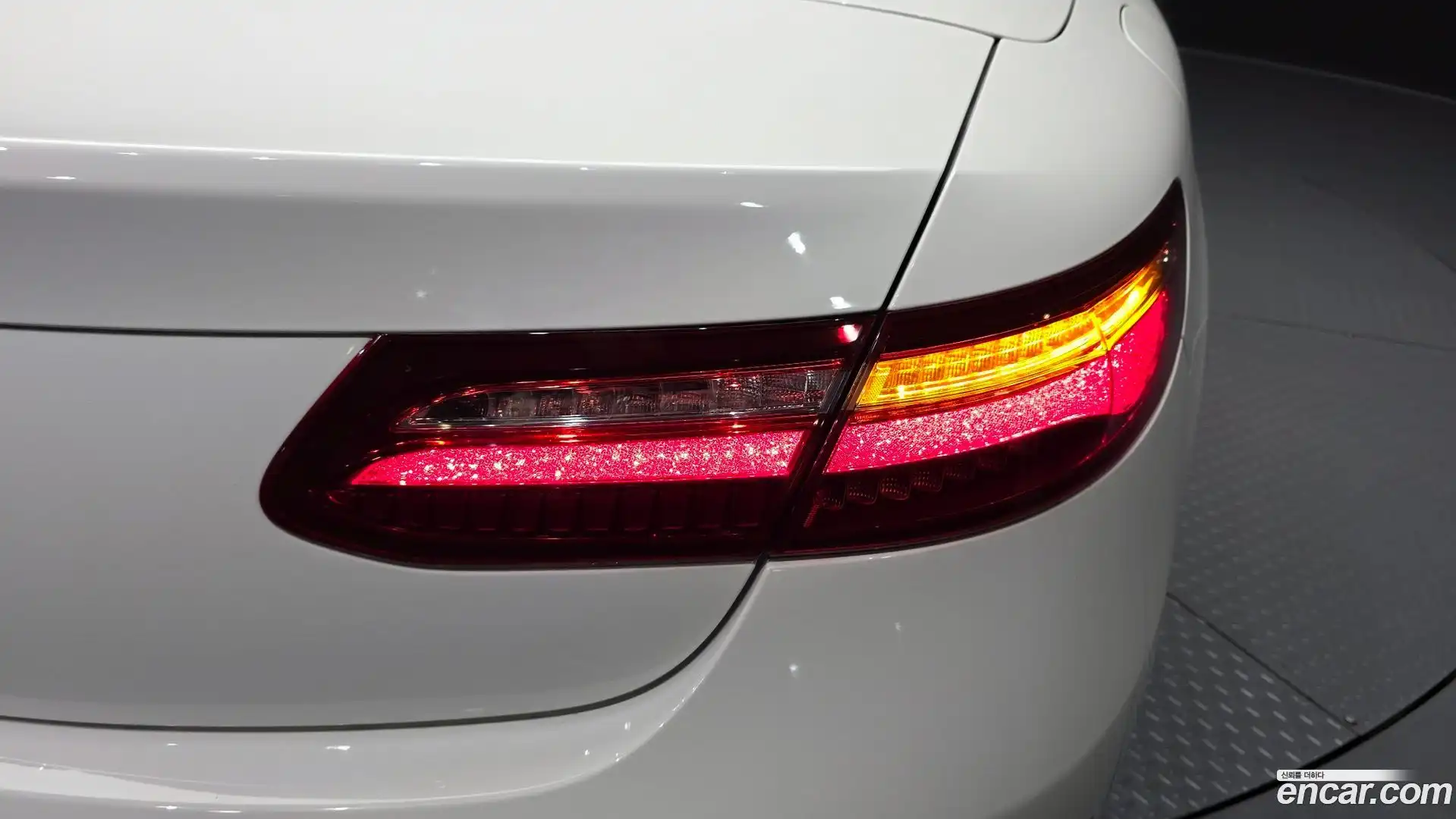 E-Class Mercedes-Benz 2020.7-OUTER-033