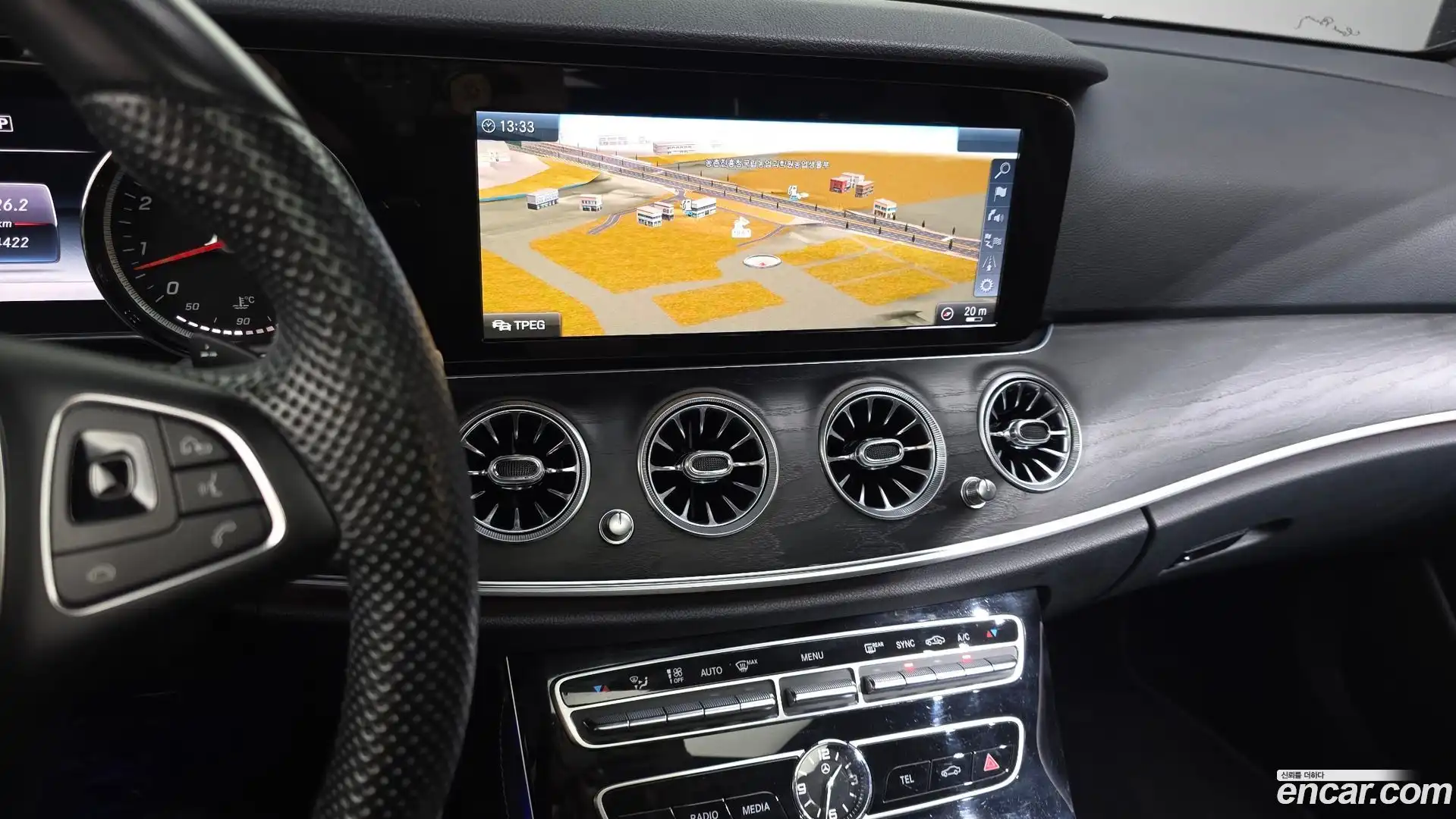 E-Class Mercedes-Benz 2017.6-OPTION-018