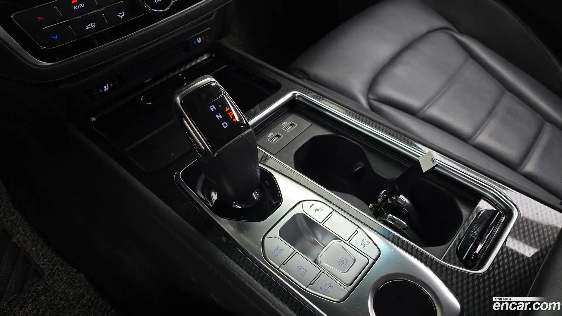 Rexton KG Mobility 2021.4-INNER-009