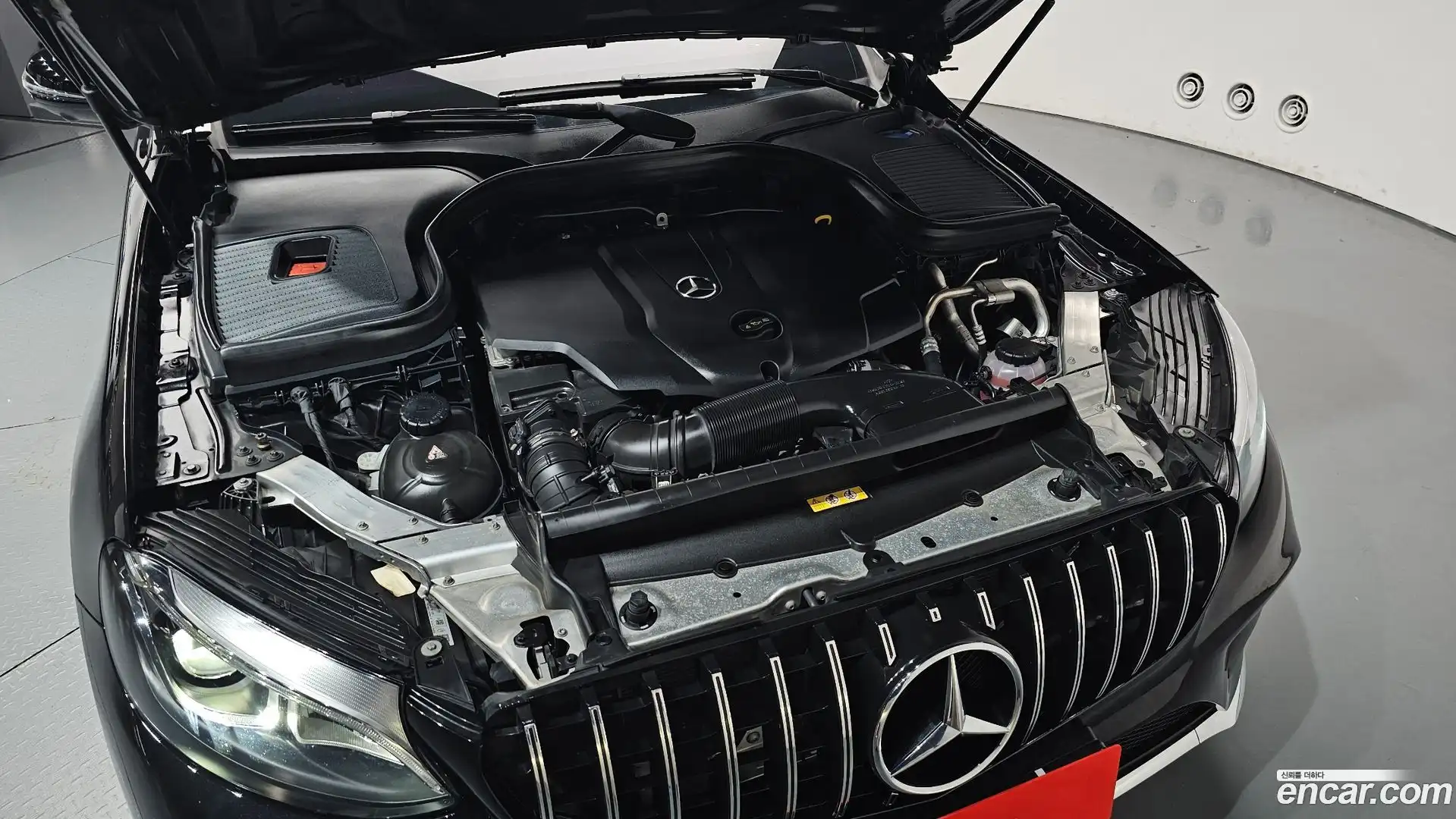 GLC-Class Mercedes-Benz 2018.3-OUTER-006