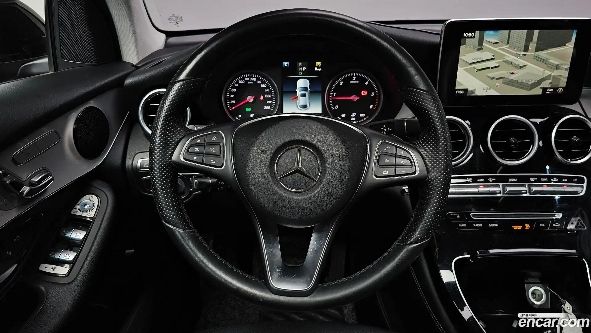 GLC-Class Mercedes-Benz 2018.3-OPTION-017