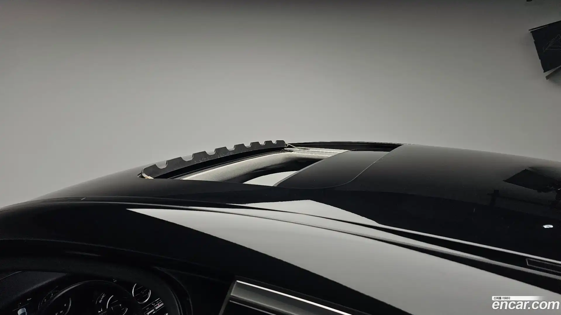 GLC-Class Mercedes-Benz 2018.3-OPTION-020