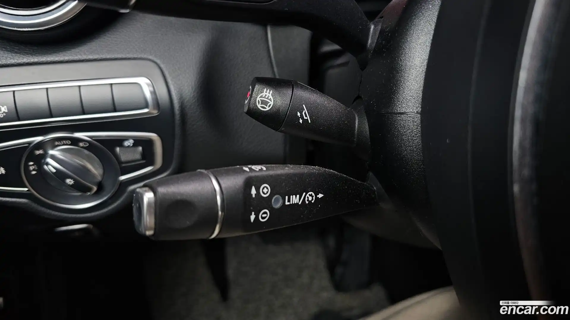 GLC-Class Mercedes-Benz 2018.3-OPTION-023