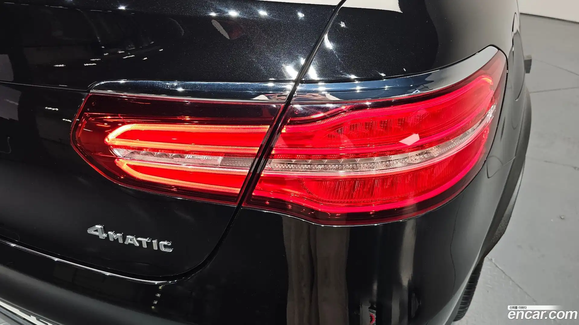GLC-Class Mercedes-Benz 2018.3-OUTER-033