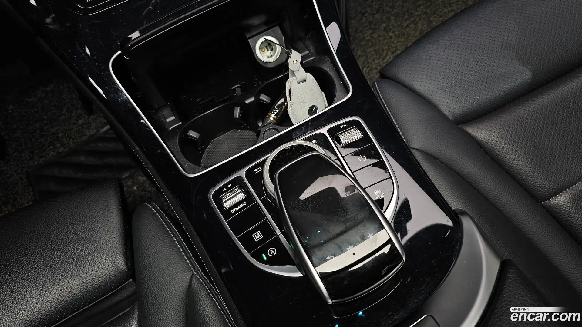 GLC-Class Mercedes-Benz 2018.3-OPTION-043