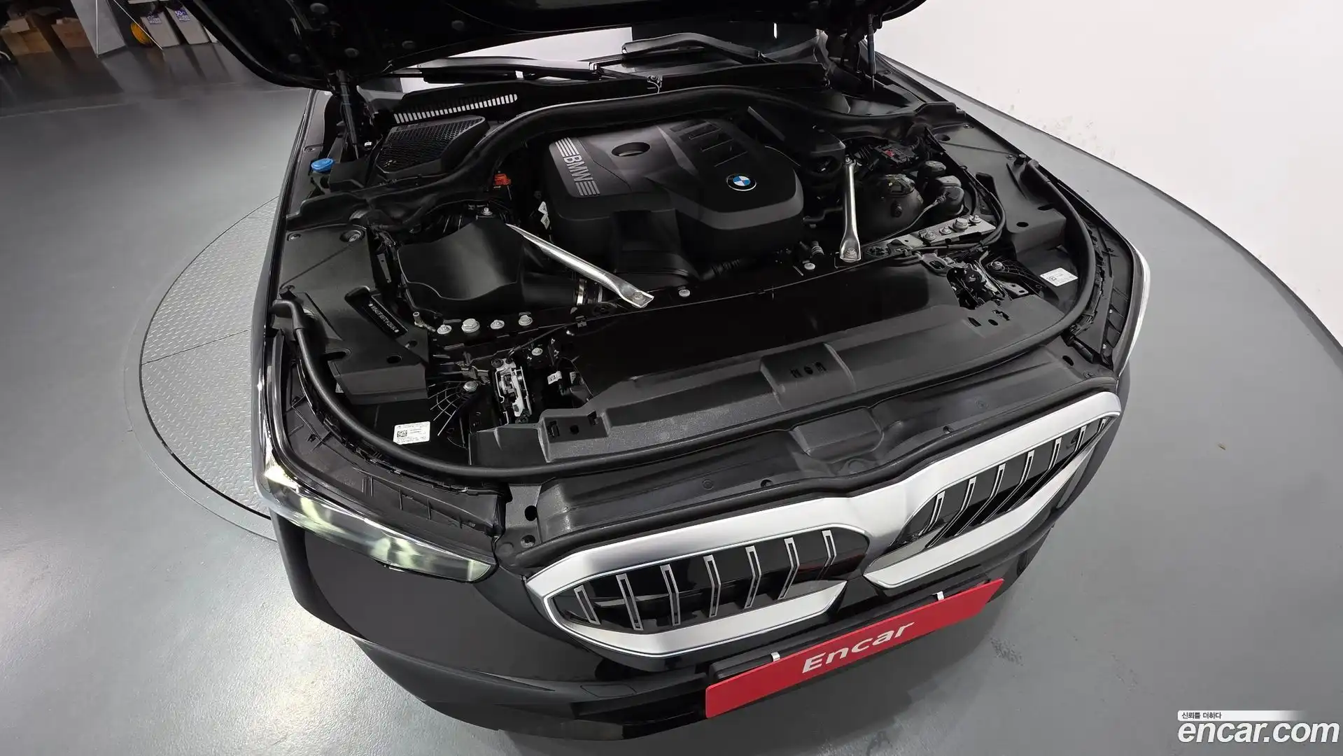 5-Series BMW 2025.10-OUTER-006