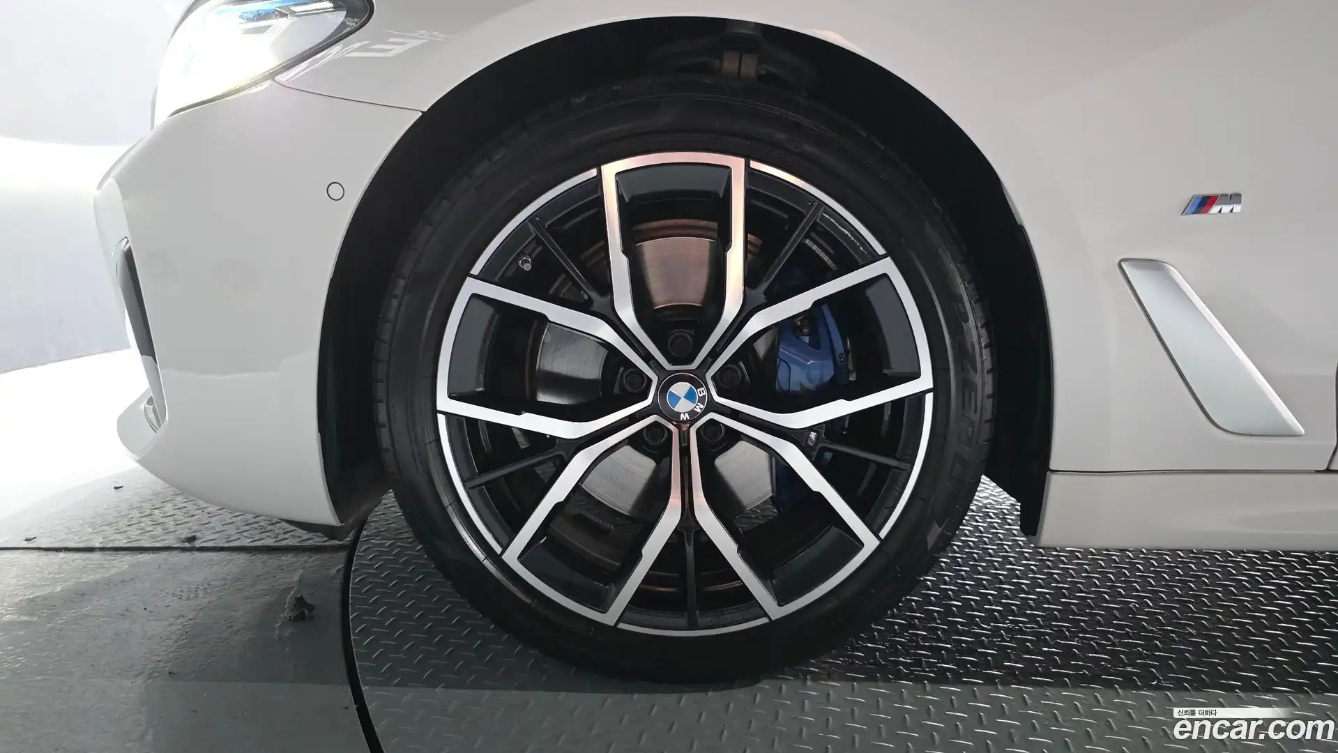 5-Series BMW 2023.2-OUTER-005