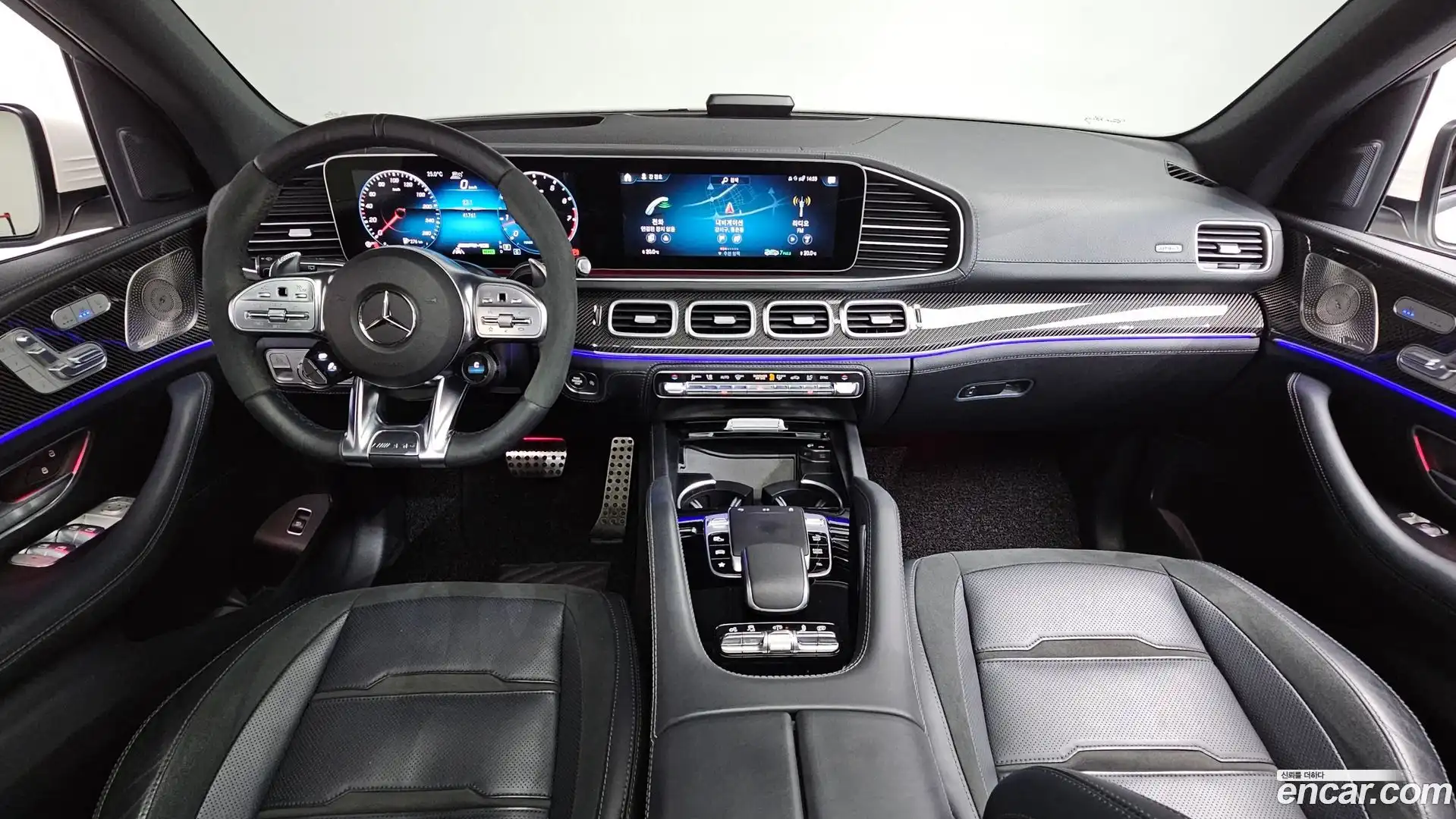 GLE-Class Mercedes-Benz 2022.8-INNER-007