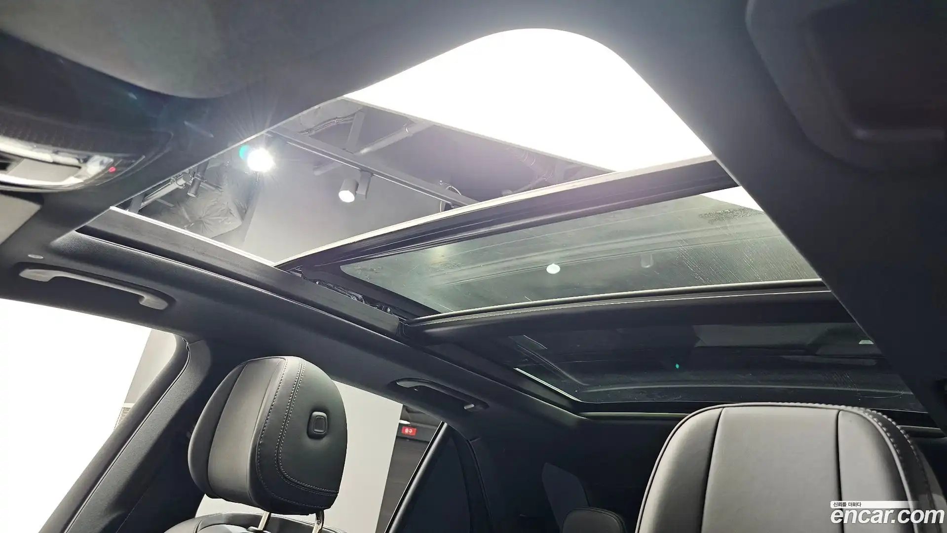 GLE-Class Mercedes-Benz 2022.8-OPTION-022