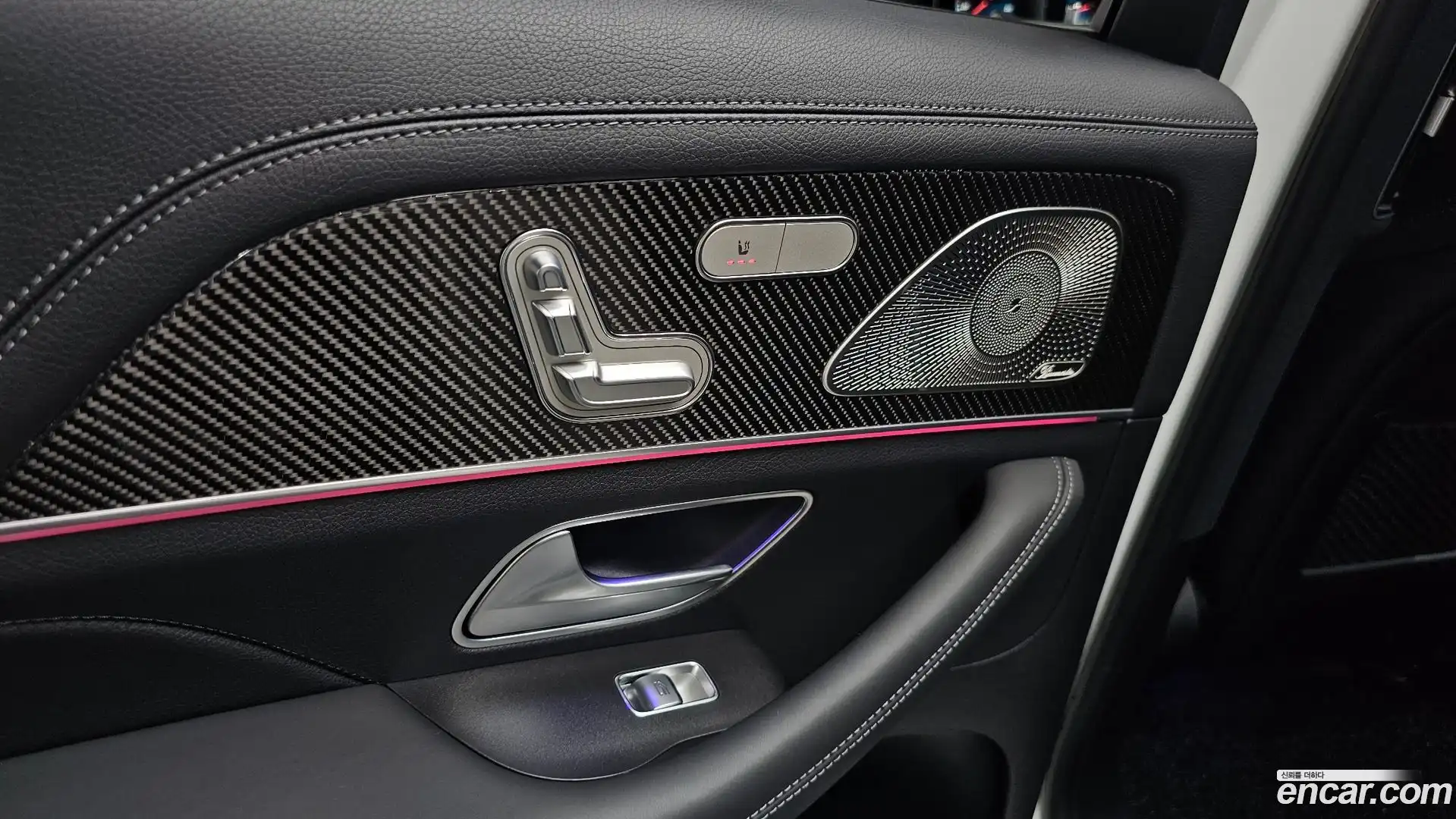 GLE-Class Mercedes-Benz 2022.8-OPTION-023