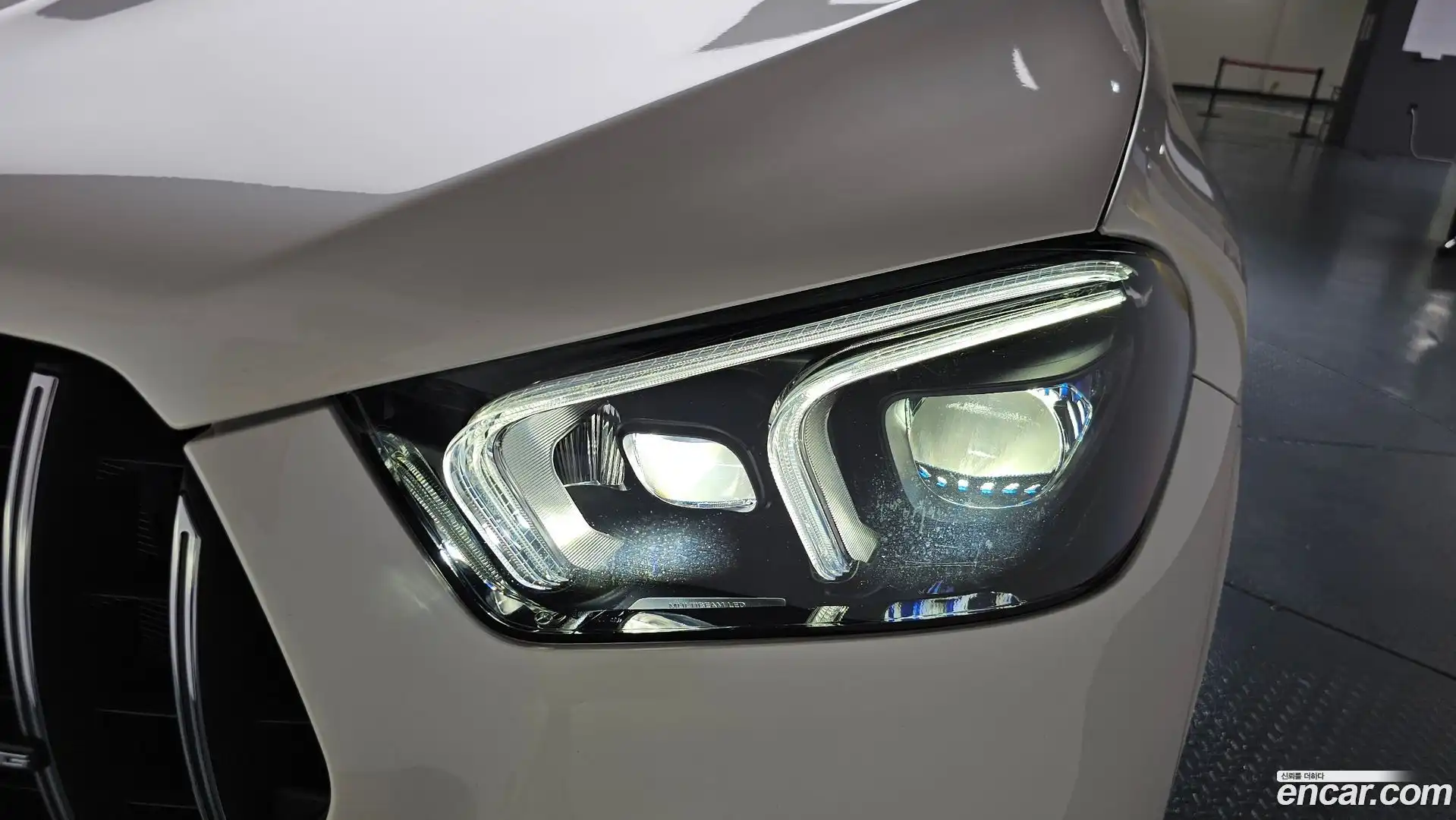GLE-Class Mercedes-Benz 2022.8-OUTER-032