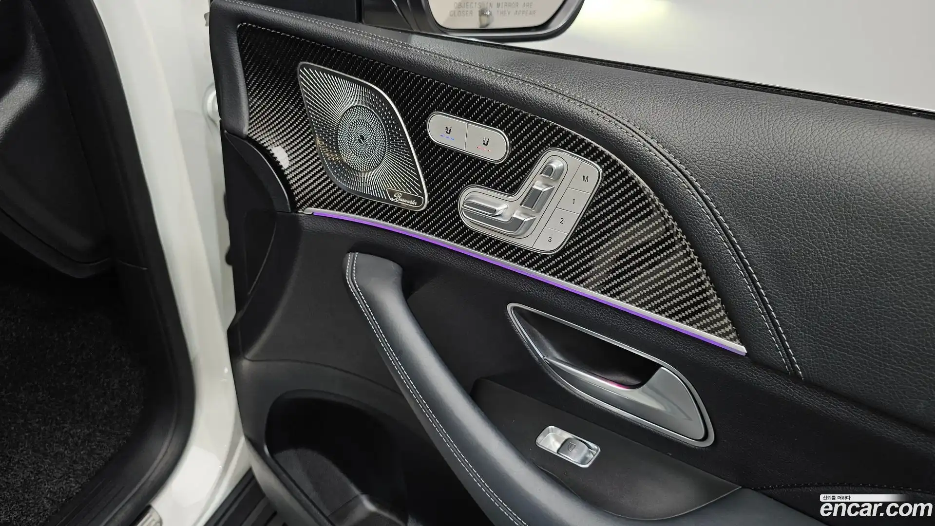 GLE-Class Mercedes-Benz 2022.8-OPTION-042