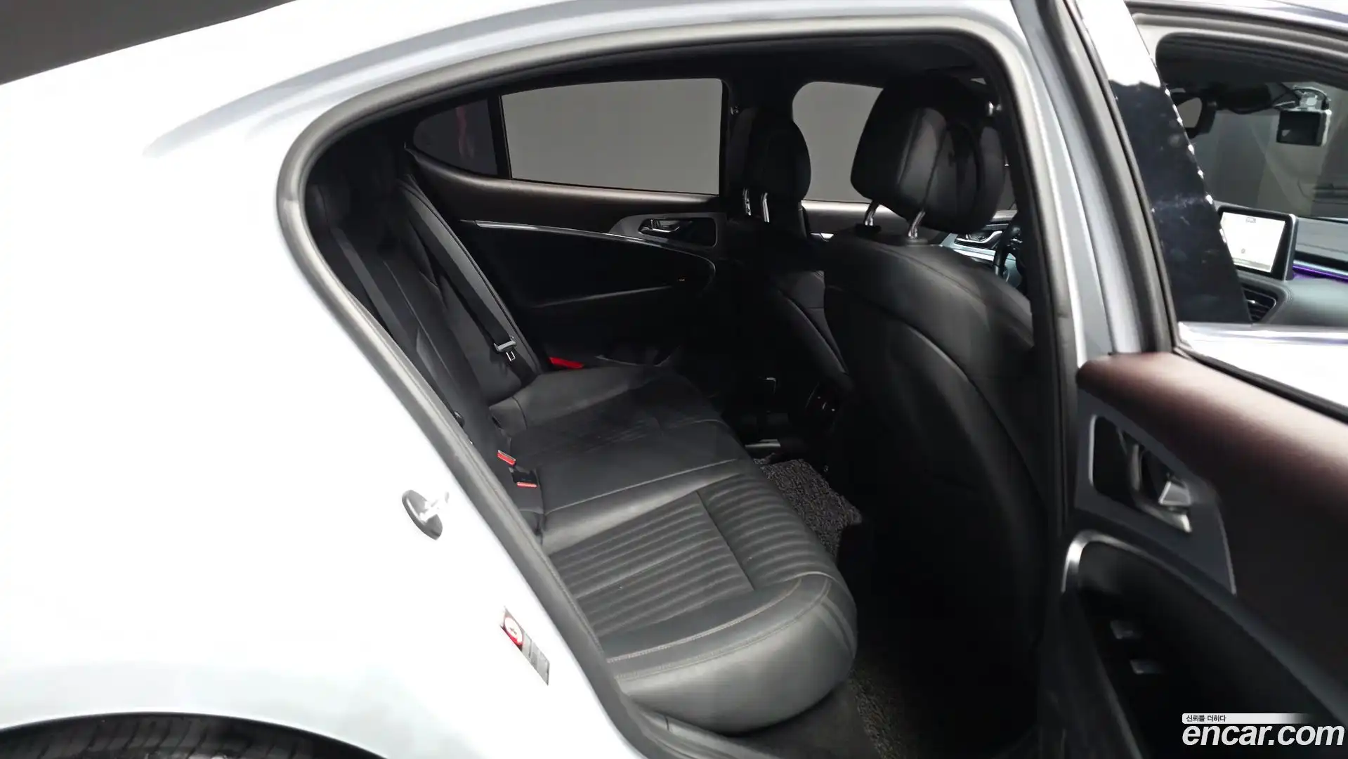 G70 Genesis 2018.0-OPTION-016