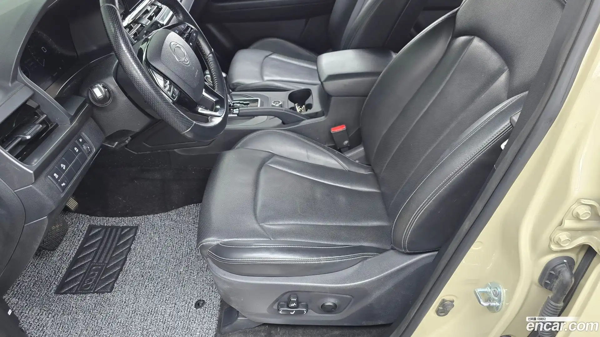 Rexton KG Mobility 2023.8-OPTION-044