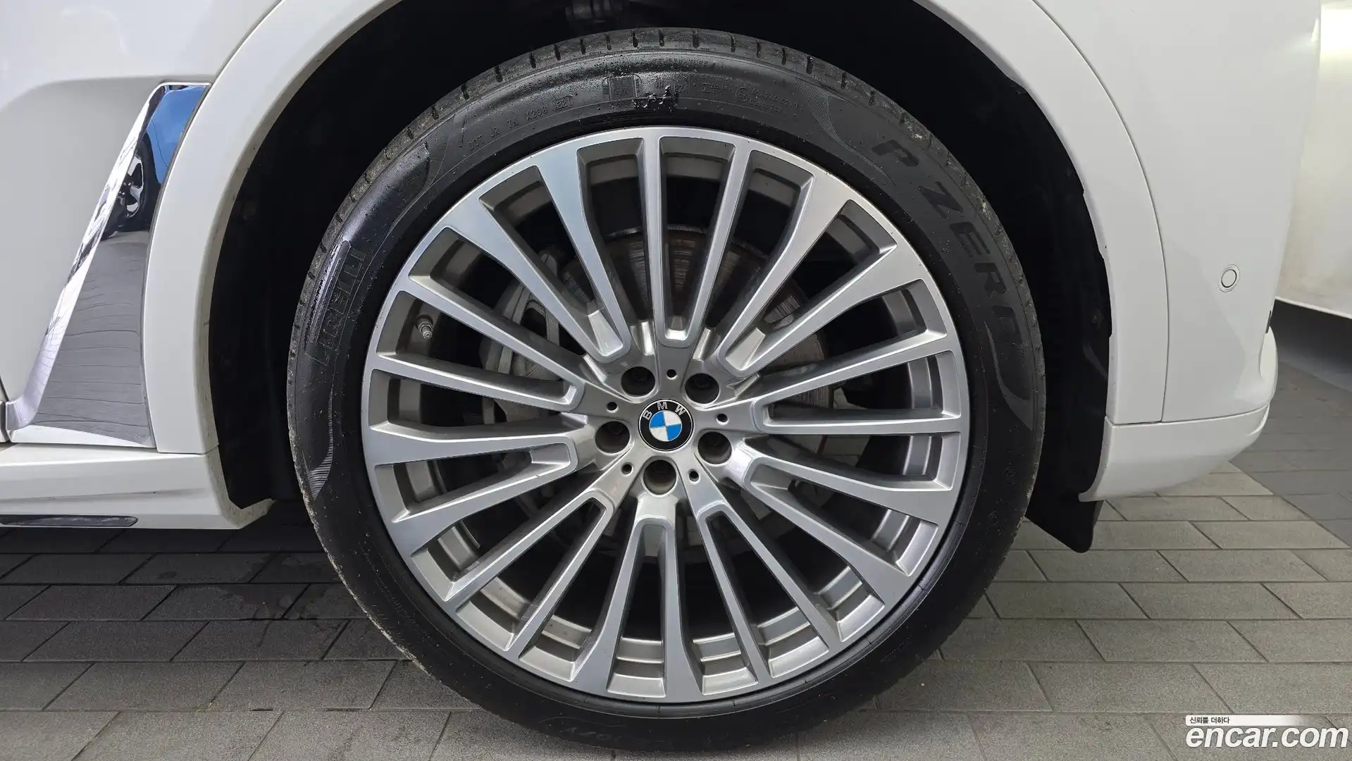 X7 BMW 2021.6-OUTER-031